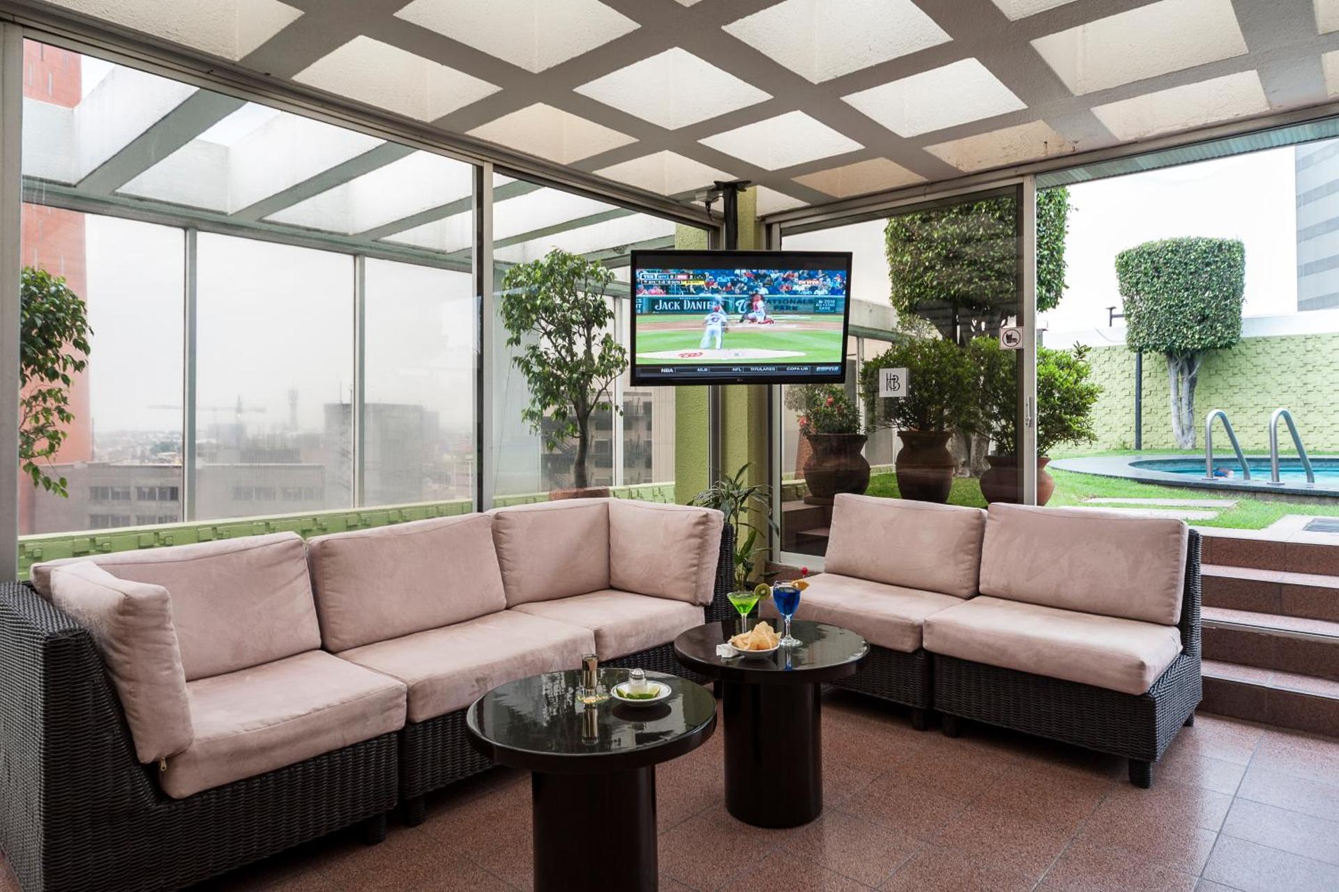Hotel Casa Blanca - Photo 42