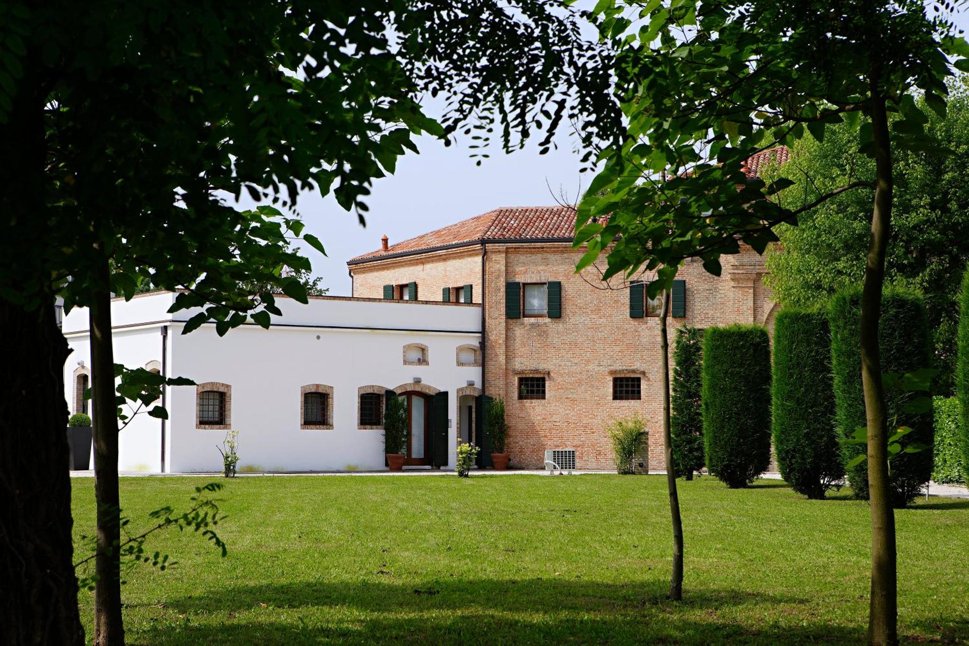 Villa Moro Lin Design Apartments - Photo 16
