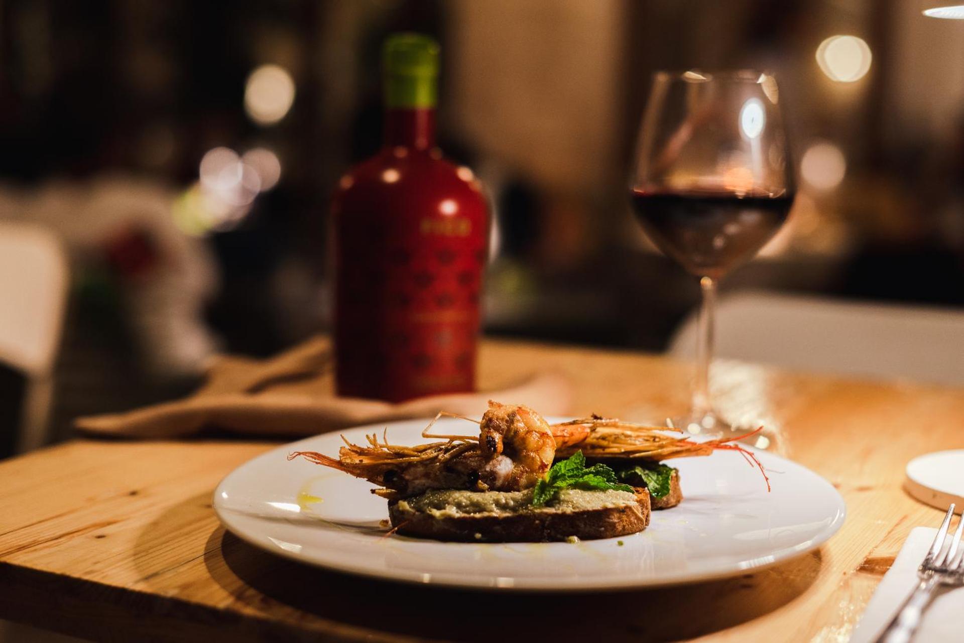 S. Martin Hotel - Photo 28