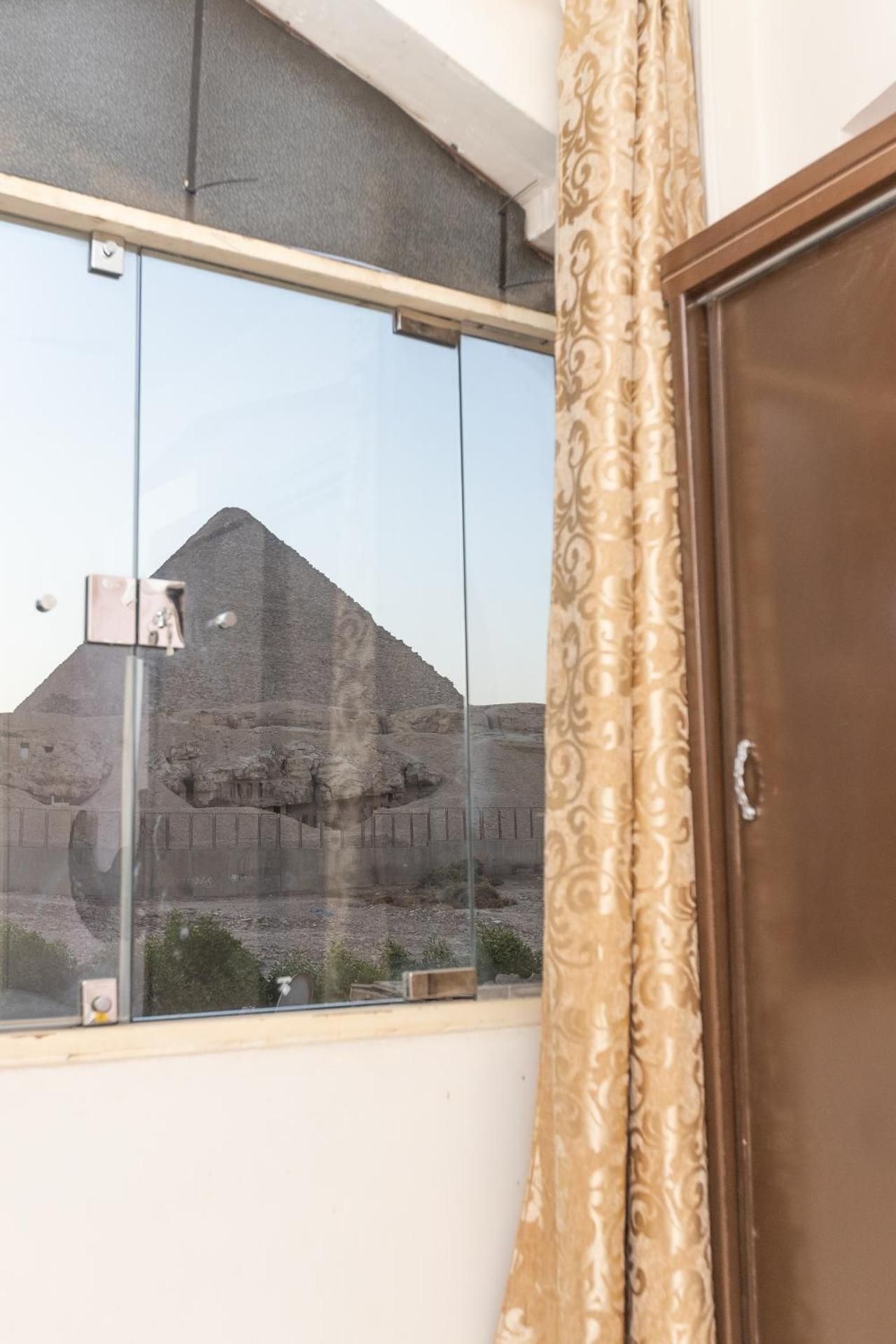 Grensha Pyramids inn - Photo 35