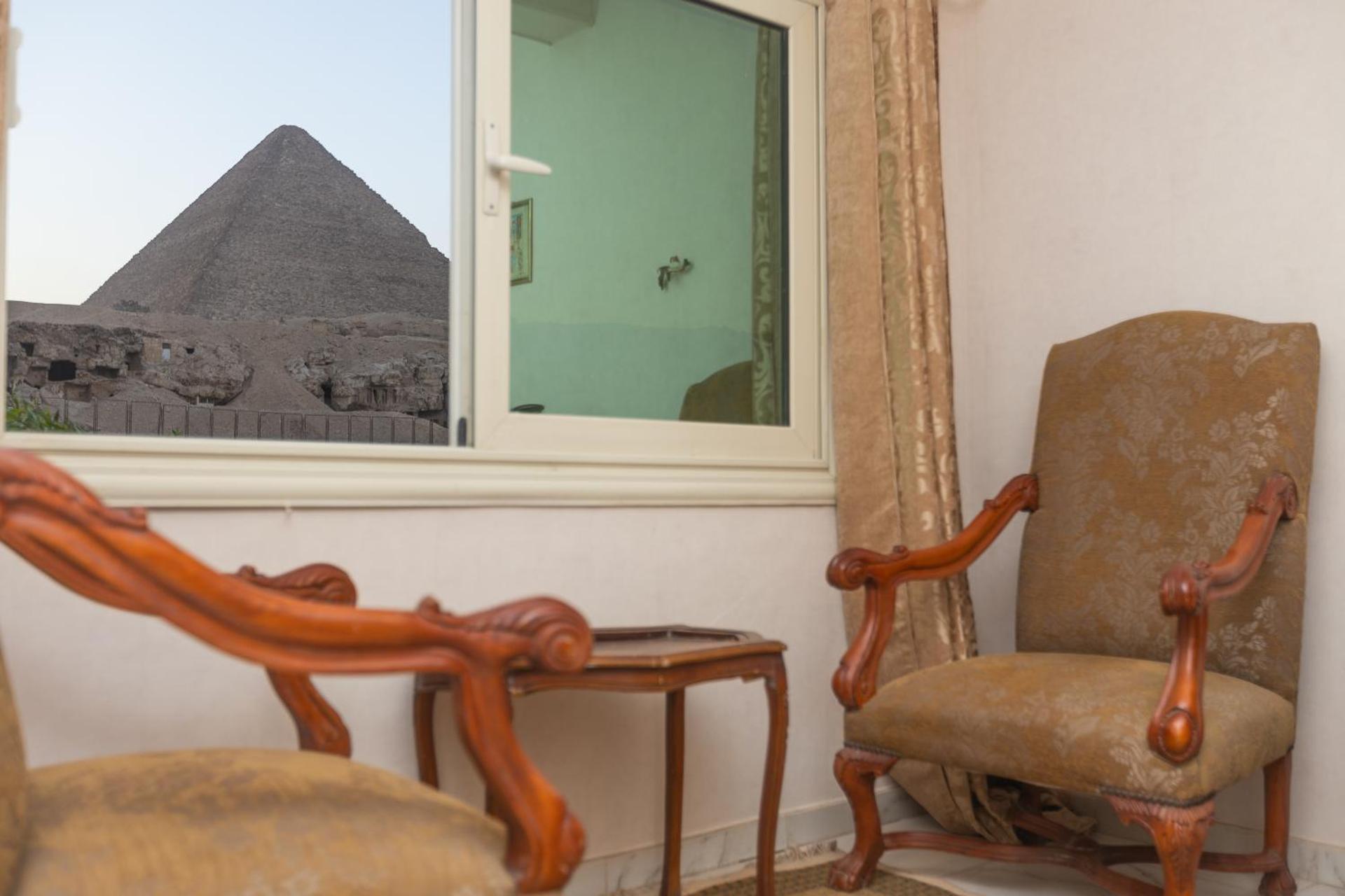Grensha Pyramids inn - Photo 36