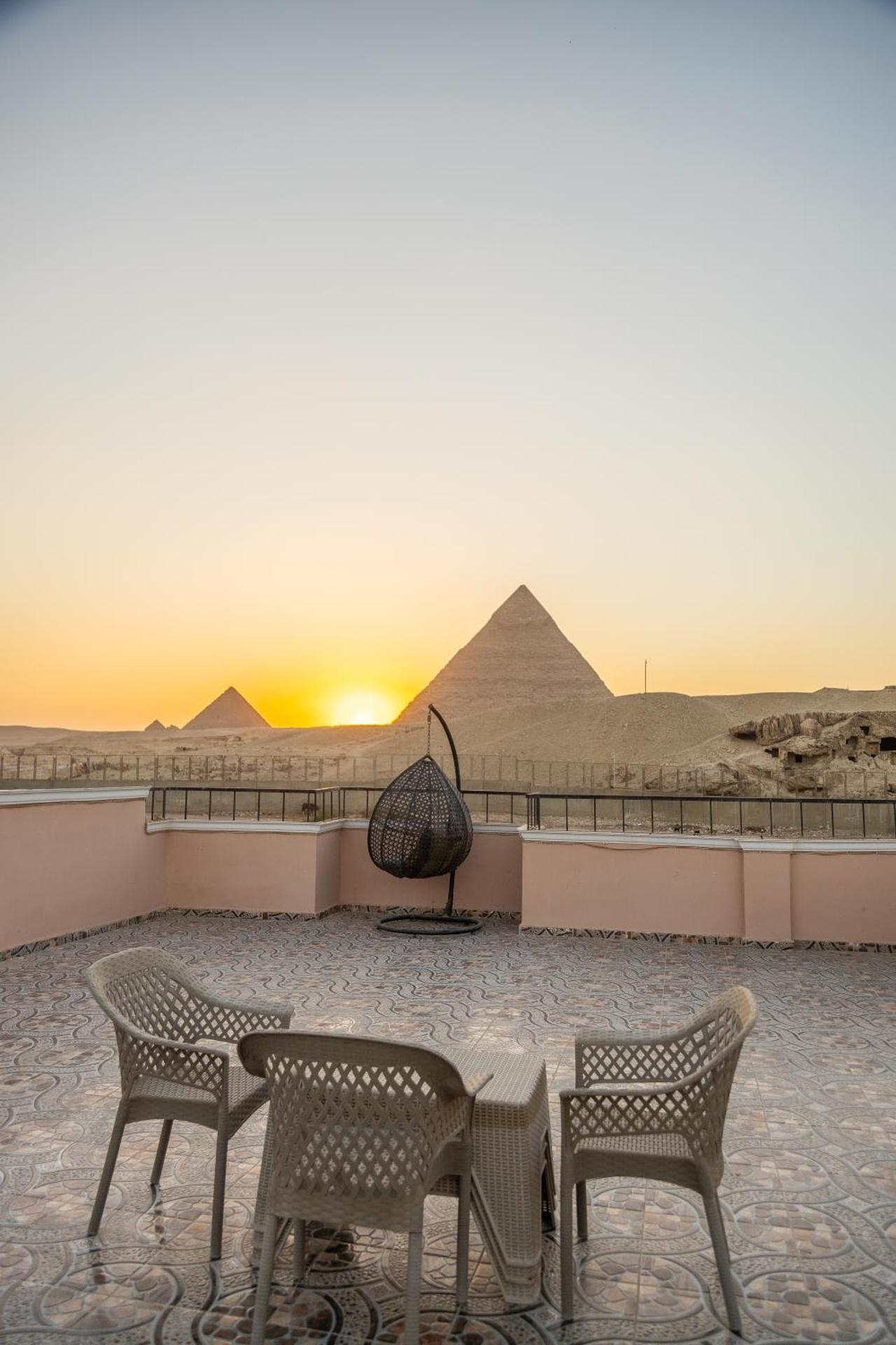 Grensha Pyramids inn - Photo 25