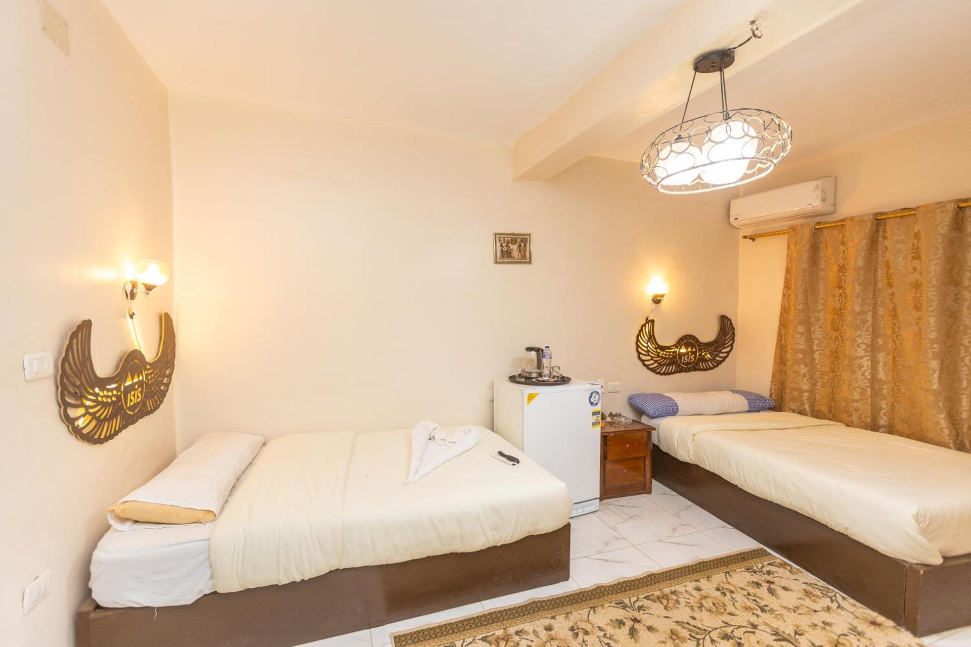 Grensha Pyramids inn - Photo 19