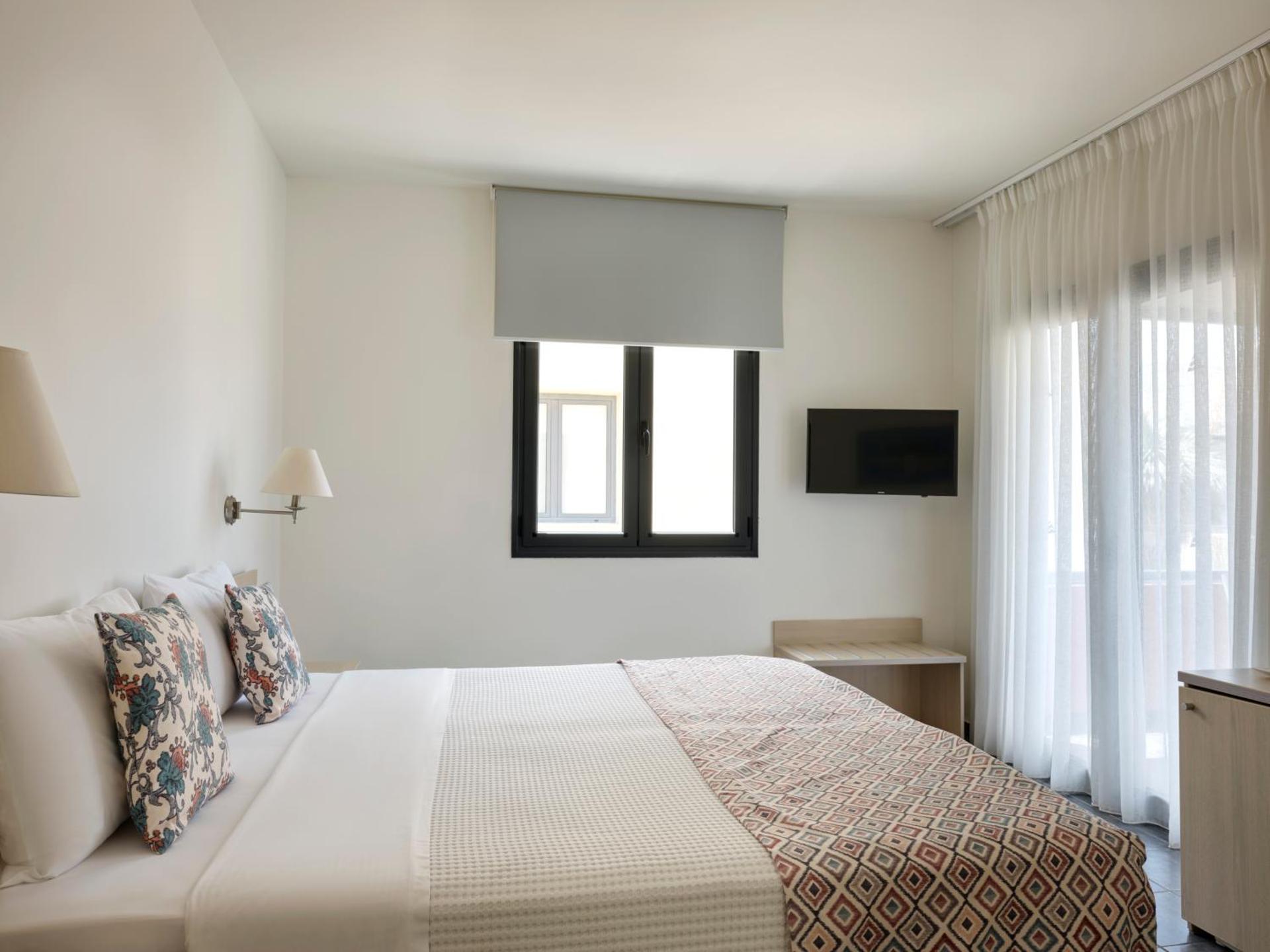 Double Room Inland View