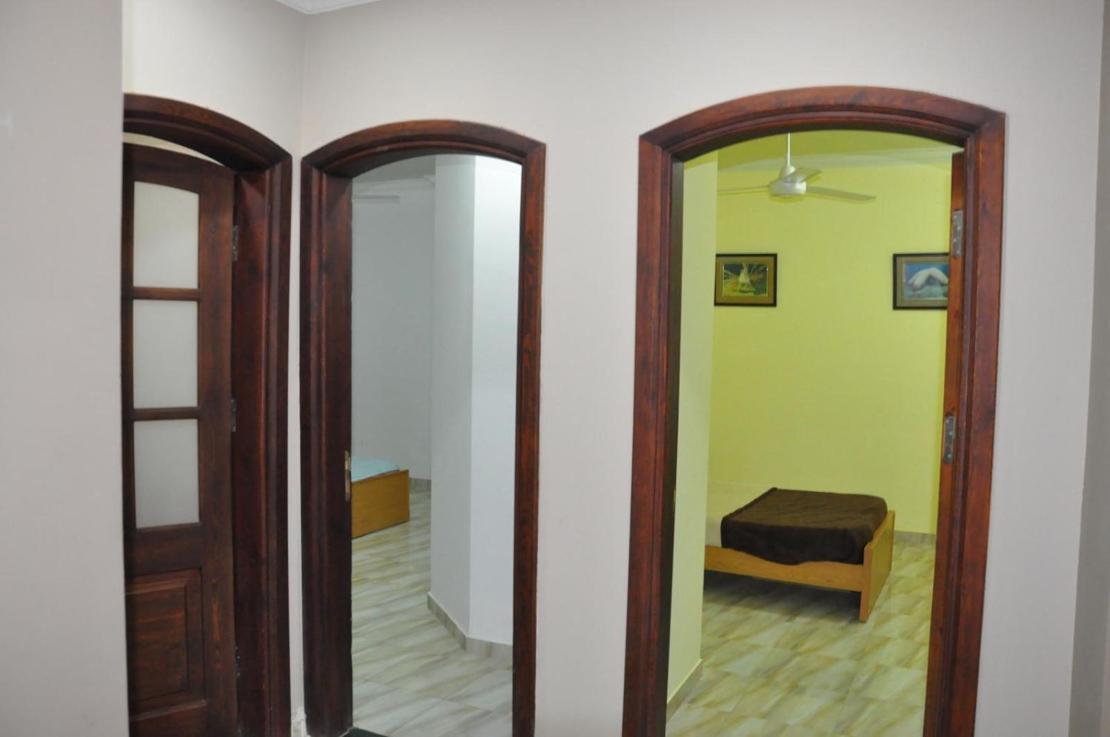 Apartment With Shared Bathroom