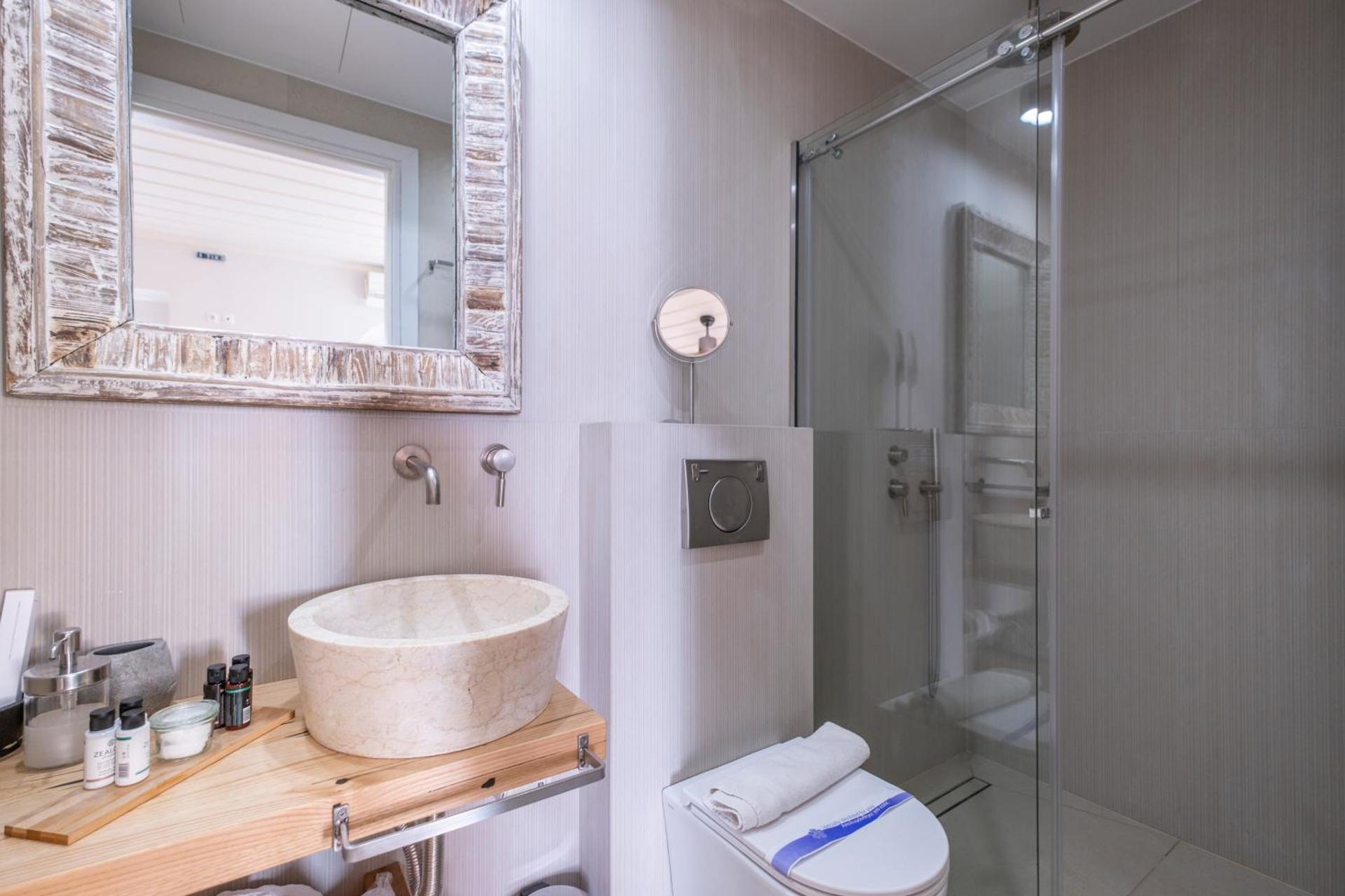 Amymone and Adiandi - Photo 8