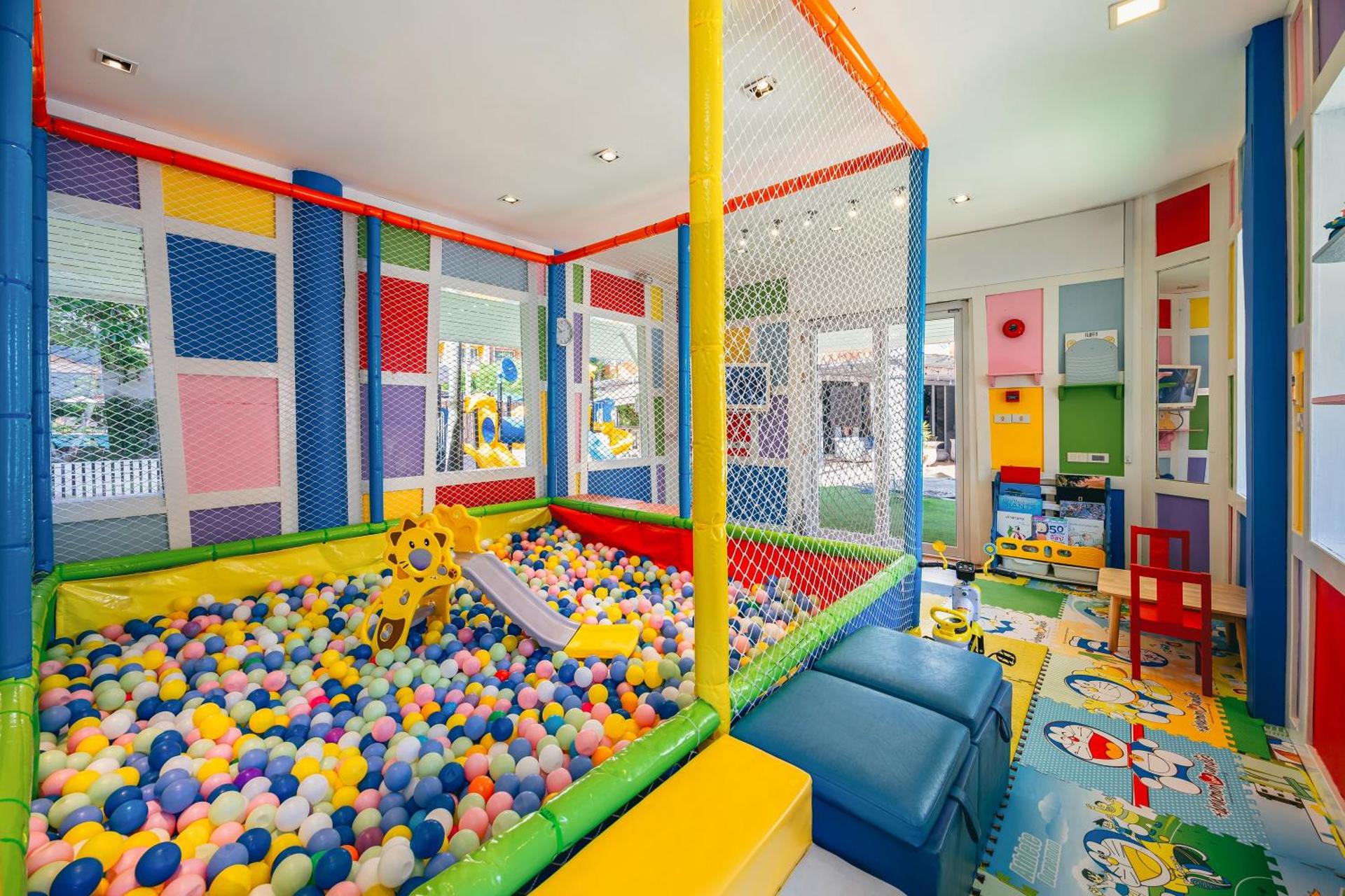 Heeton Concept Hotel Pattaya by Compass Hospitality - Photo 92