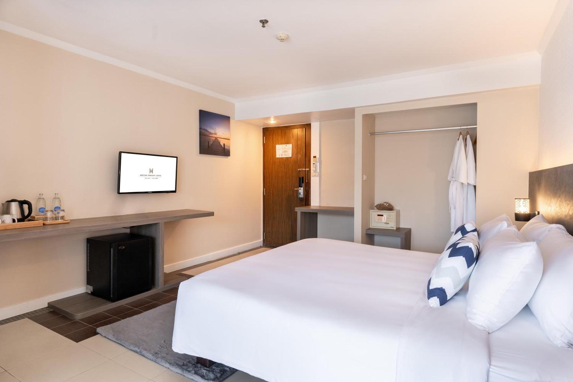 Heeton Concept Hotel Pattaya by Compass Hospitality - Photo 3