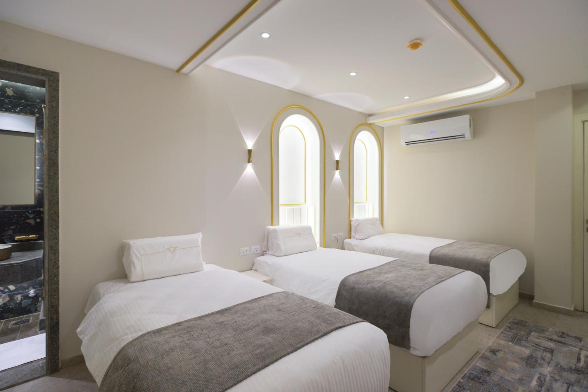 Pyramids Plateau Hotel - Photo 3