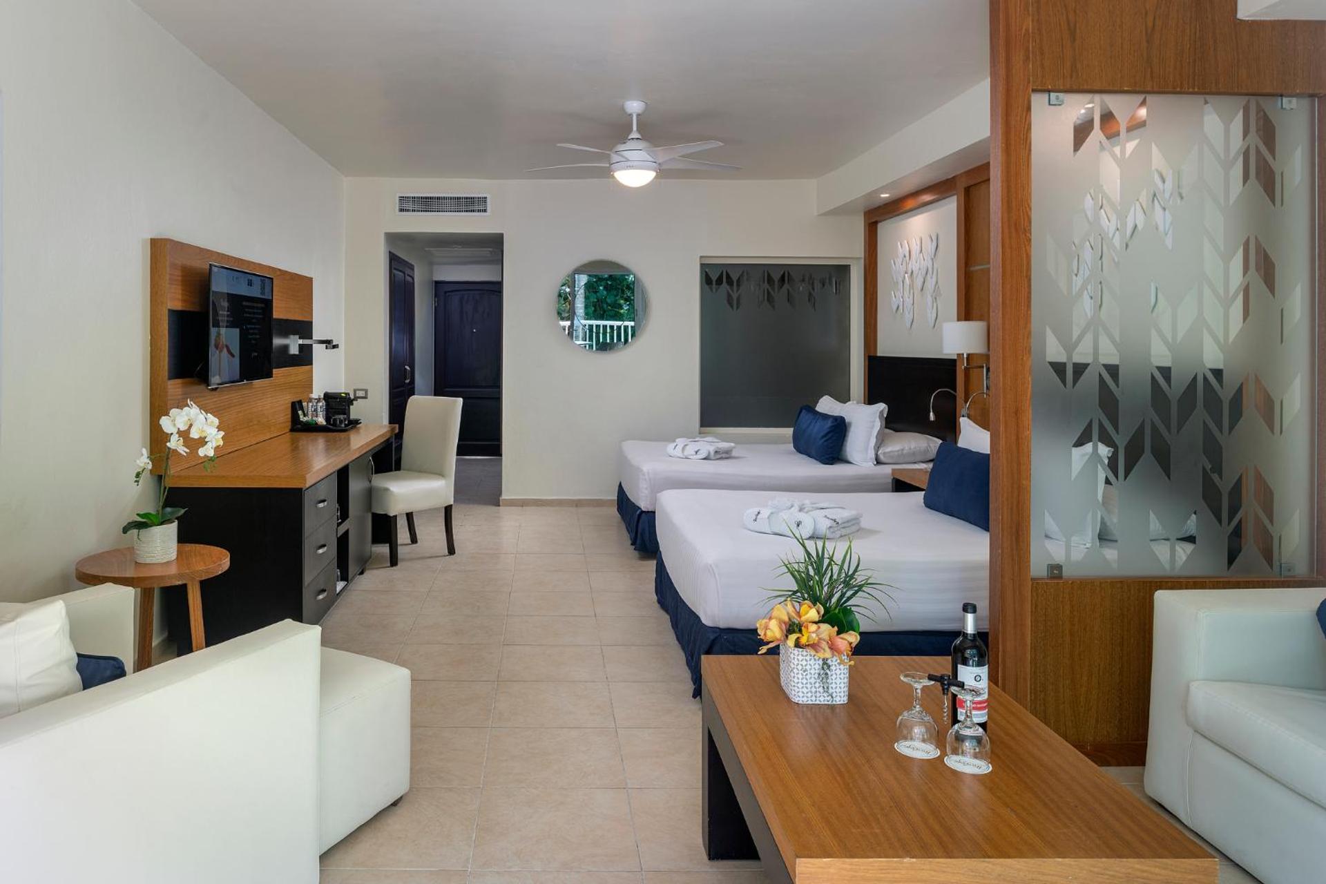 Ocean Blue & Sand Beach Resort - All Inclusive - Photo 94