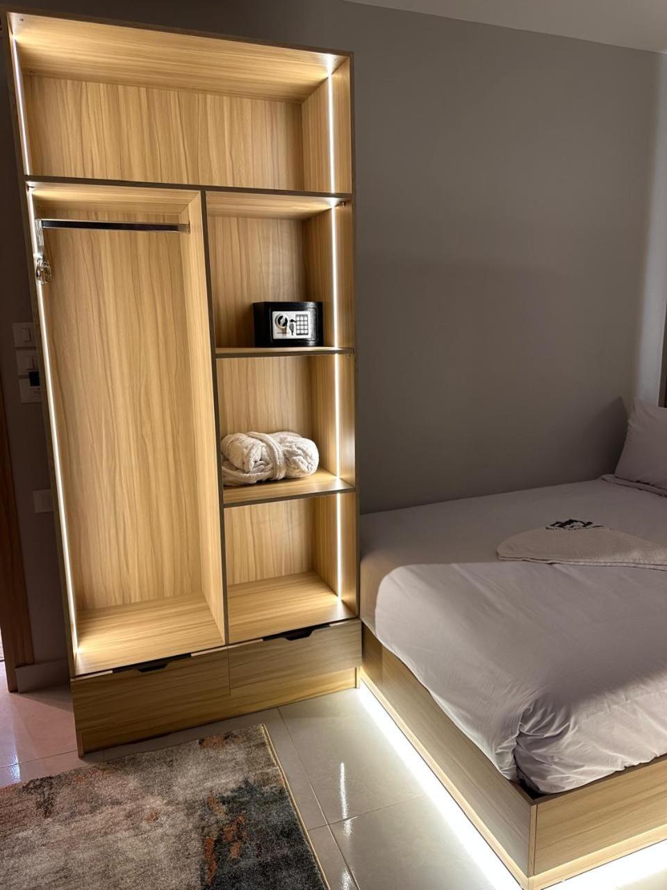 Royal Pyramids View Inn - Photo 100