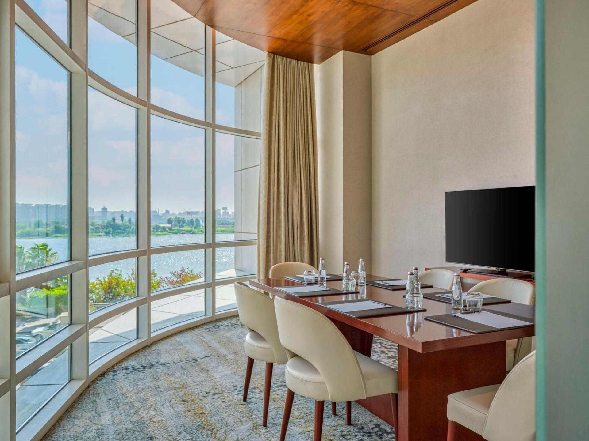 Hilton Cairo Nile Maadi - Photo 73