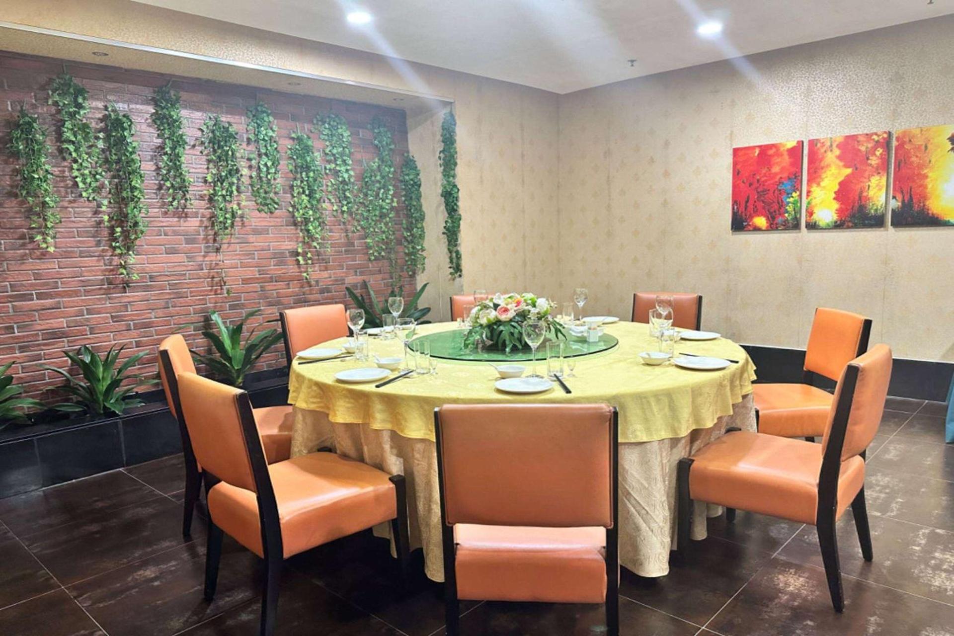 Days Inn Guangzhou - Photo 20