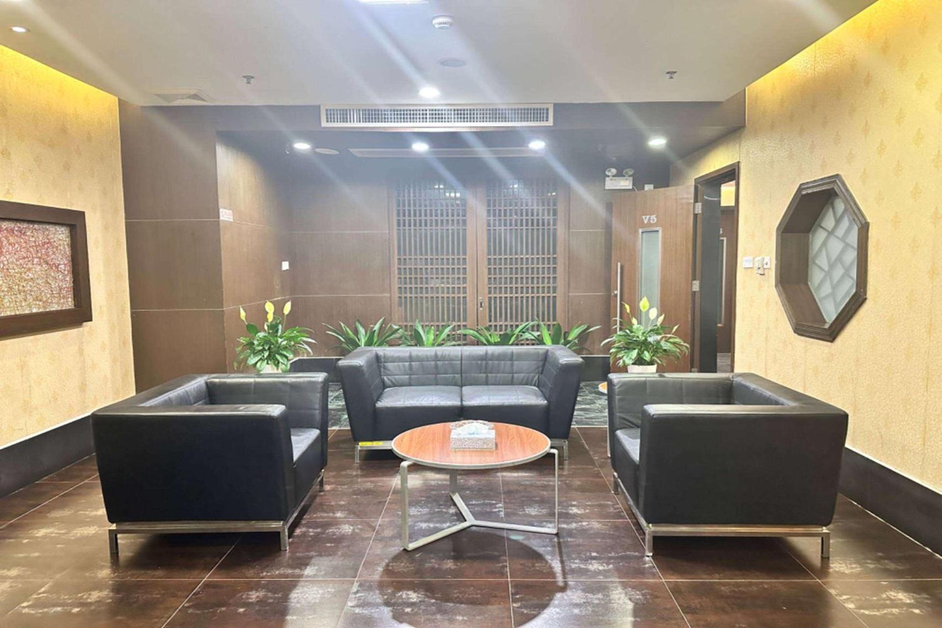 Days Inn Guangzhou - Photo 21