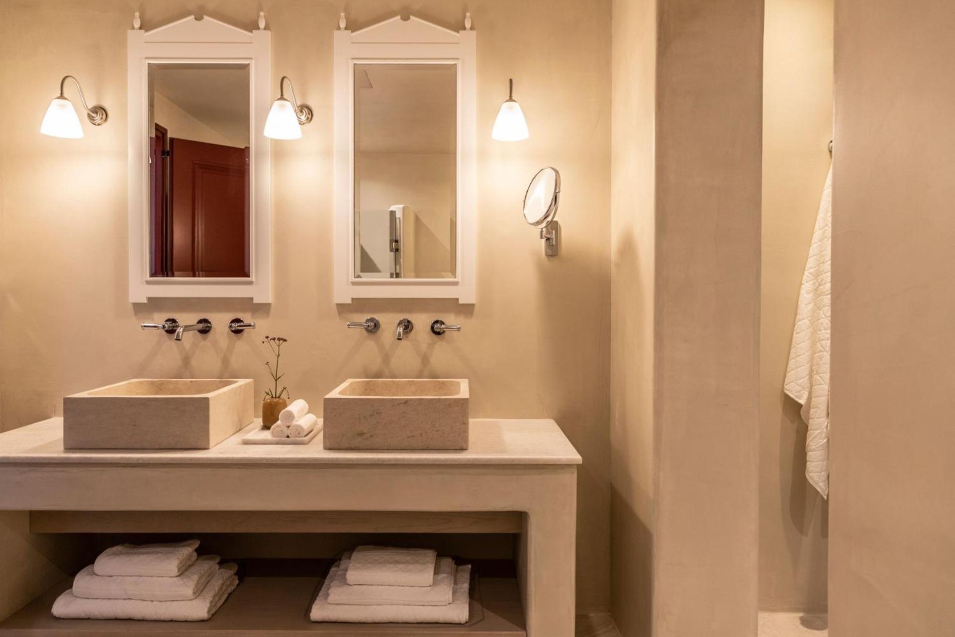 Vedema, a Luxury Collection Resort, Santorini - Photo 25