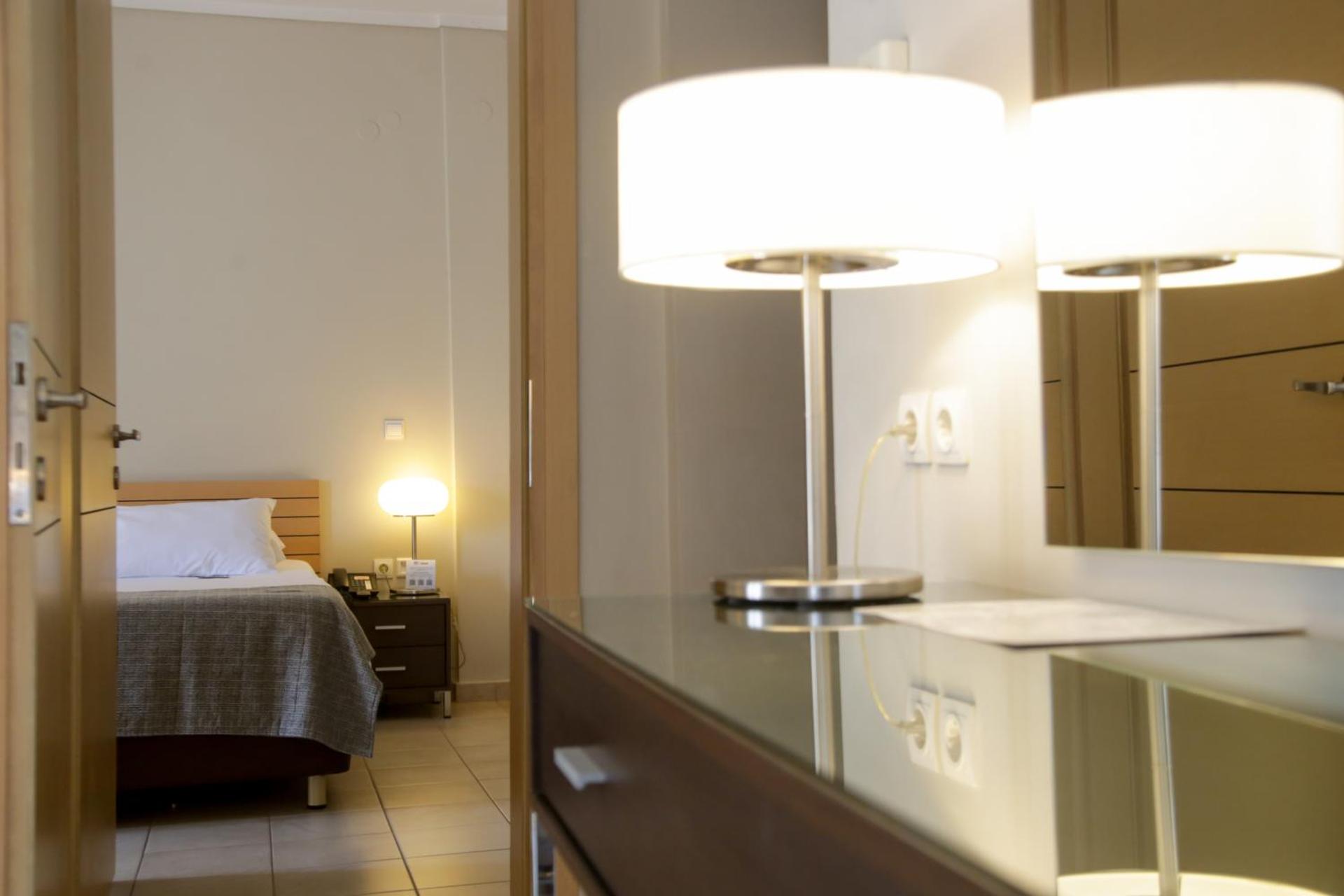 Astoria Hotel Thessaloniki - Photo 77