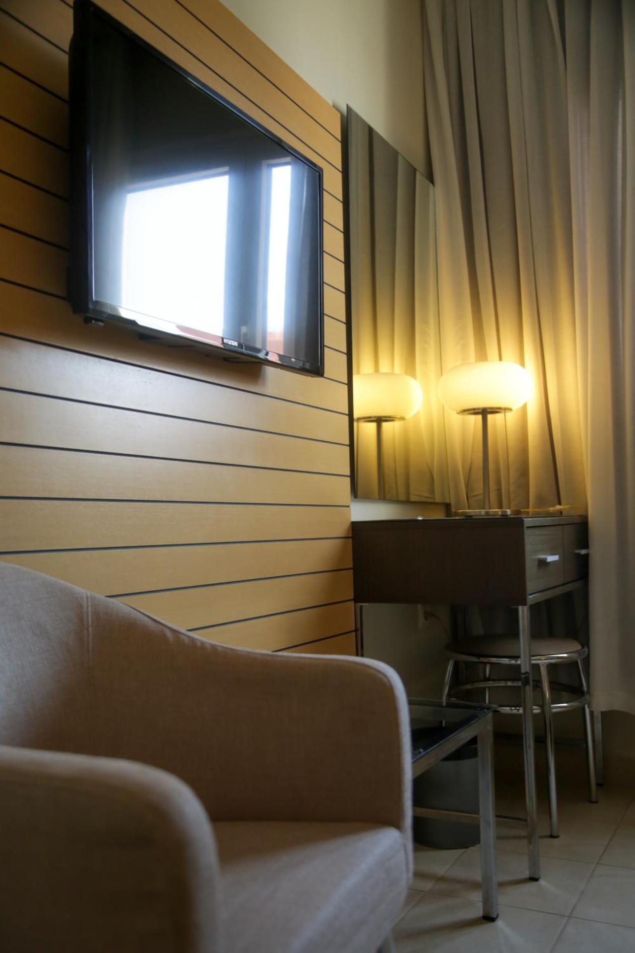 Astoria Hotel Thessaloniki - Photo 75