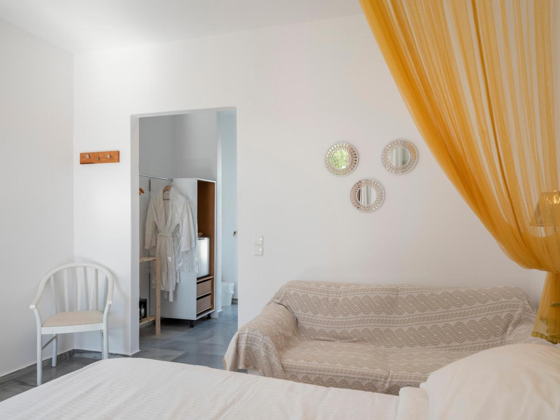 Parosland Hotel - Photo 13
