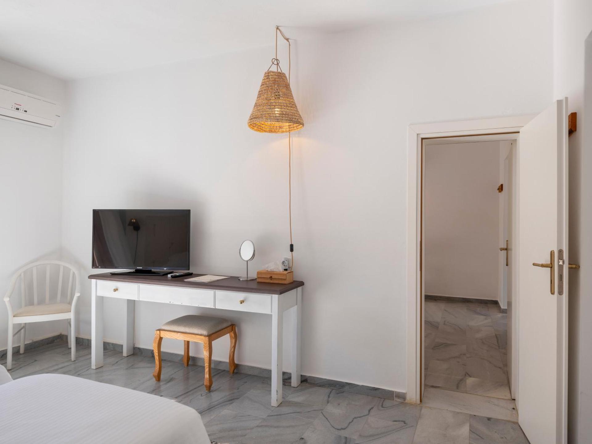 Parosland Hotel - Photo 74