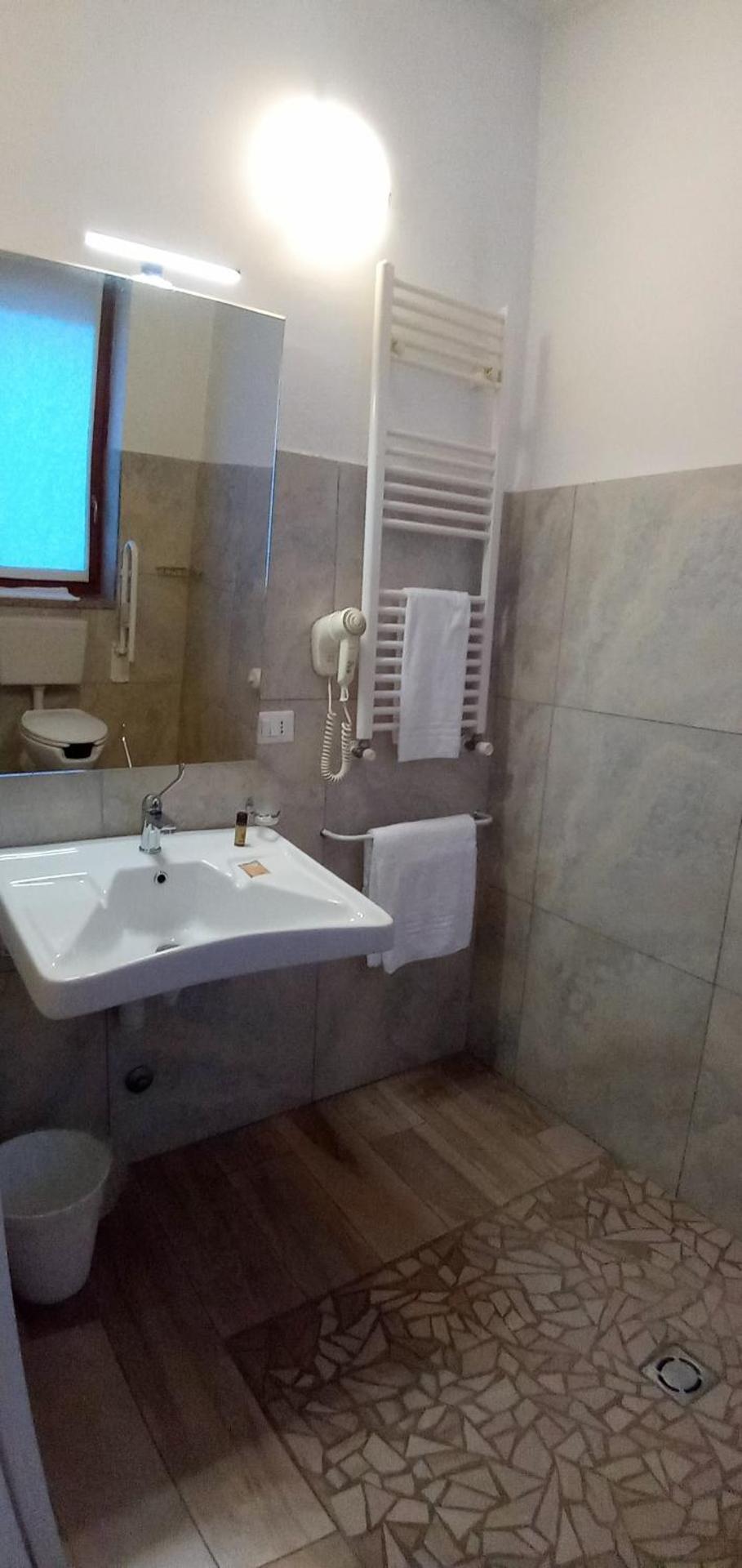 Hotel Mistral - Photo 7