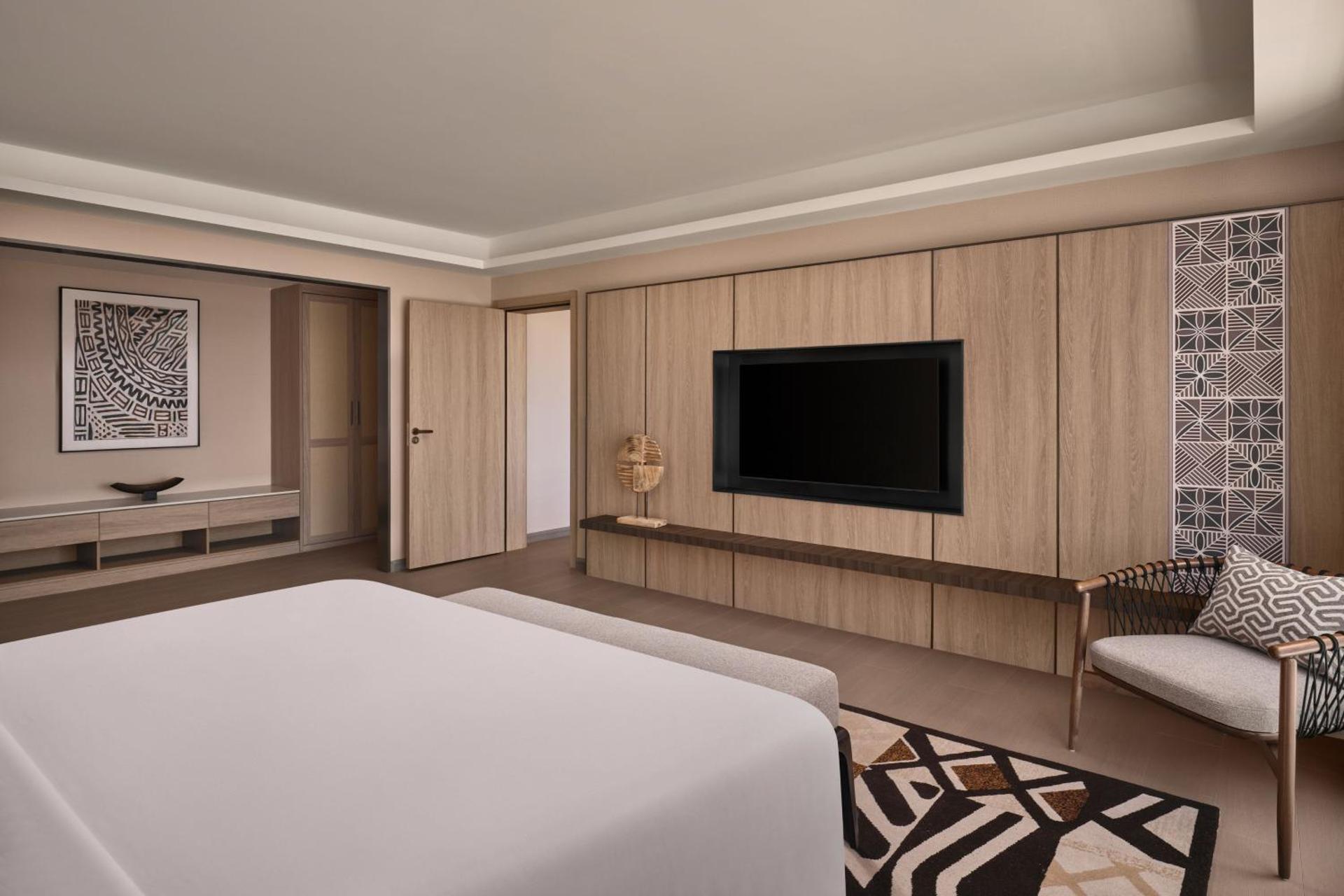 One King Bedroom Large Suite - Photo 3