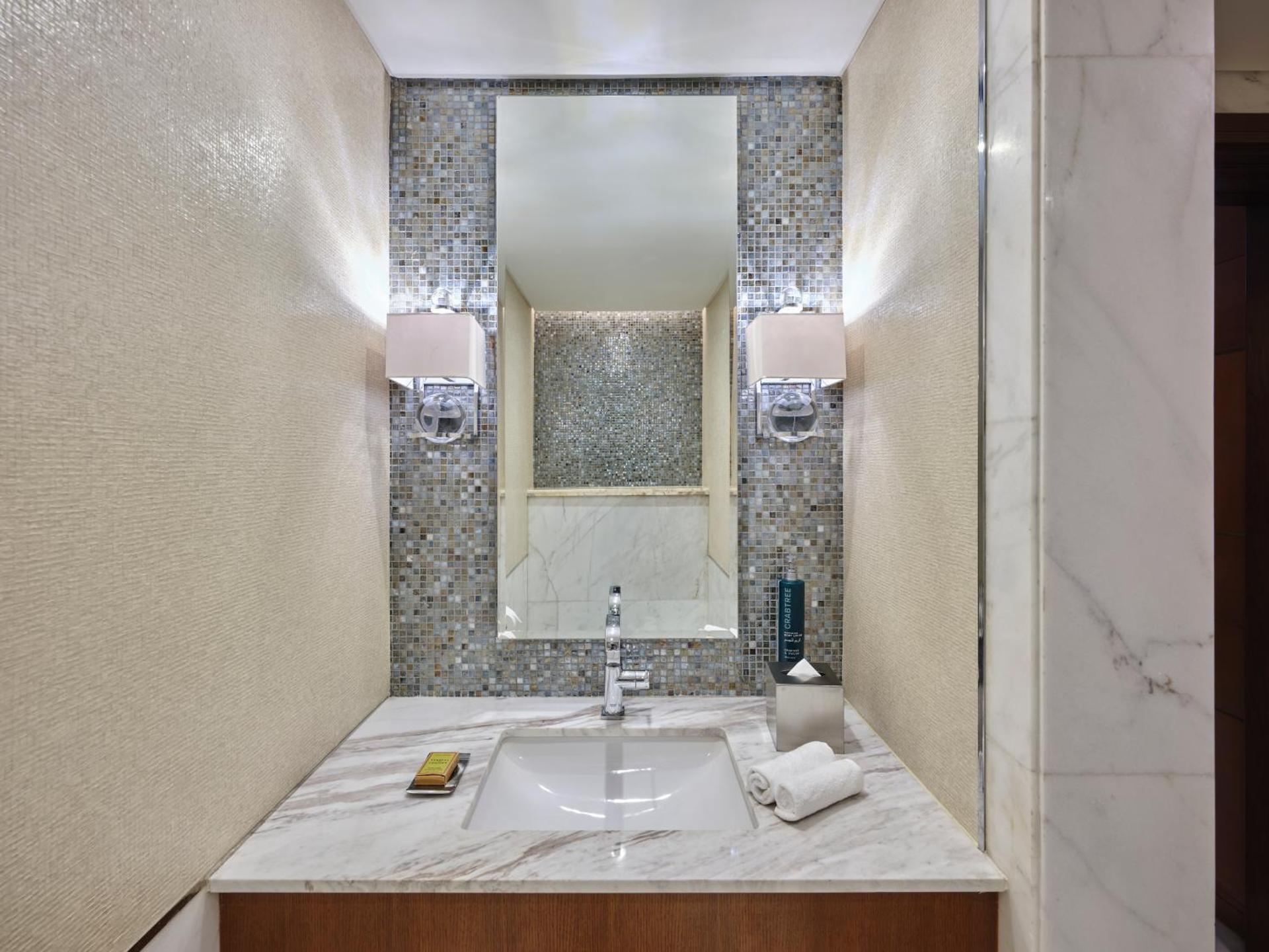 Hilton Cairo Nile Maadi - Photo 46