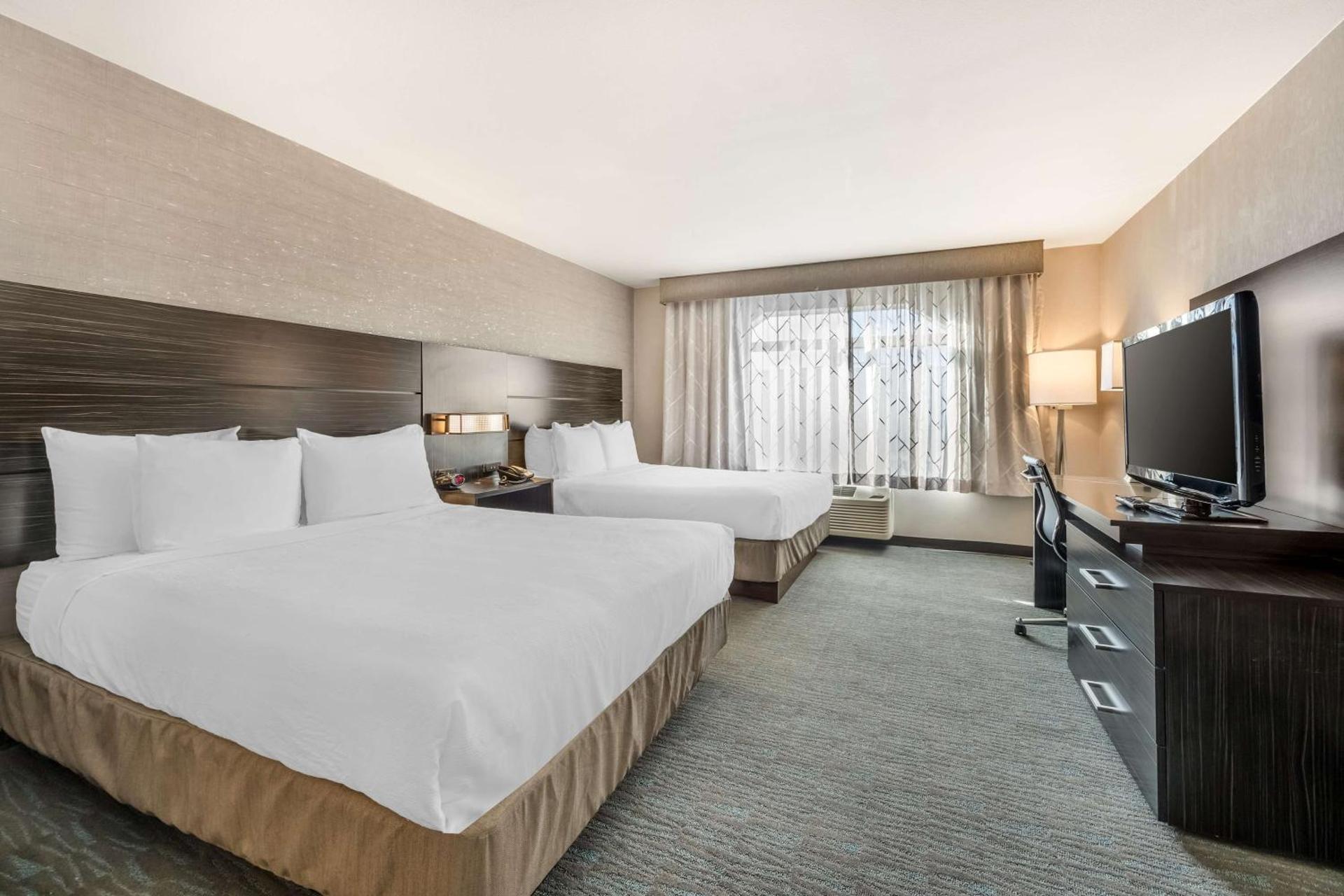 Best Western Plus North Las Vegas Inn & Suites - Photo 13