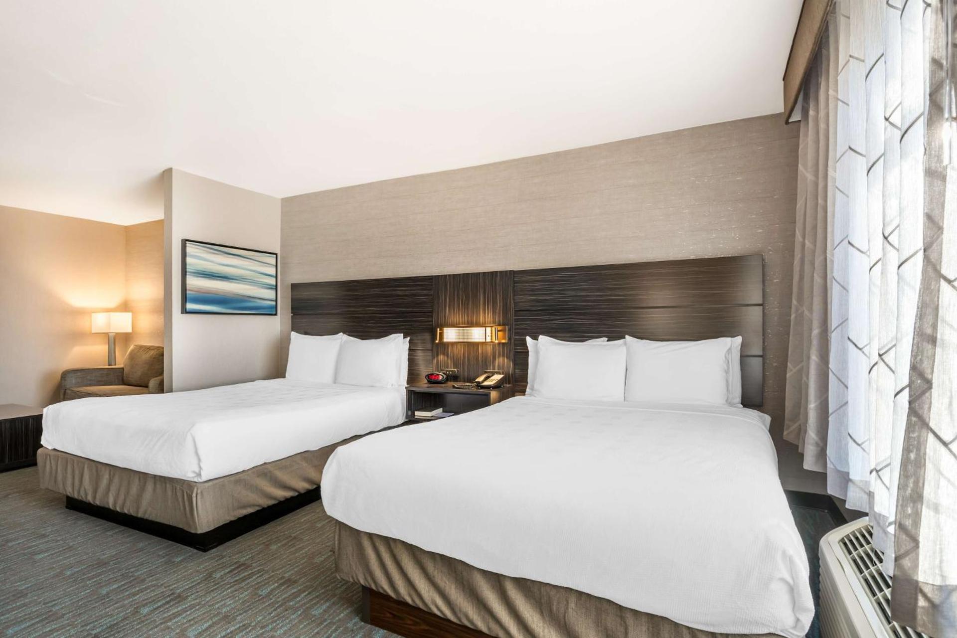 Best Western Plus North Las Vegas Inn & Suites - Photo 12