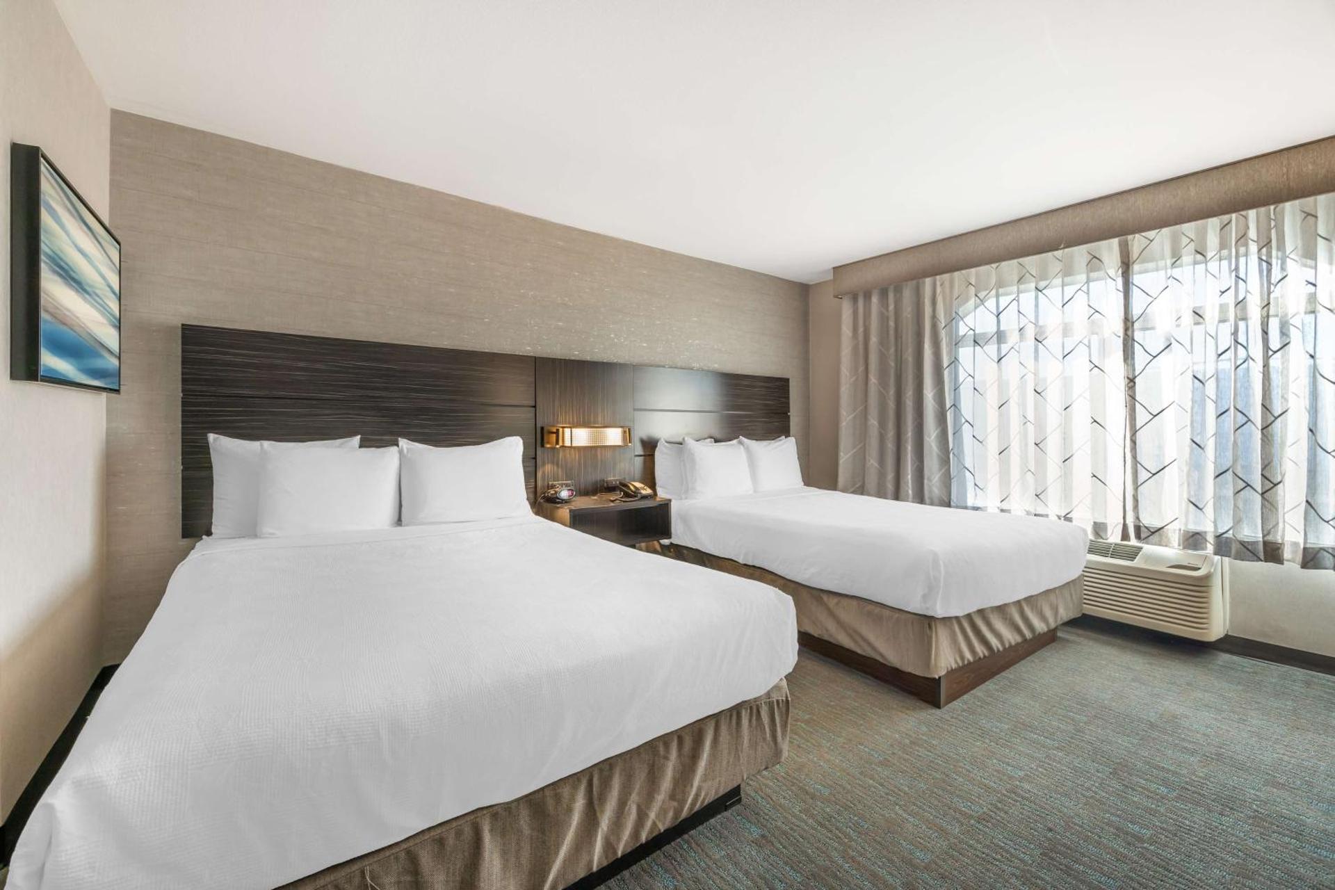 Best Western Plus North Las Vegas Inn & Suites - Photo 10