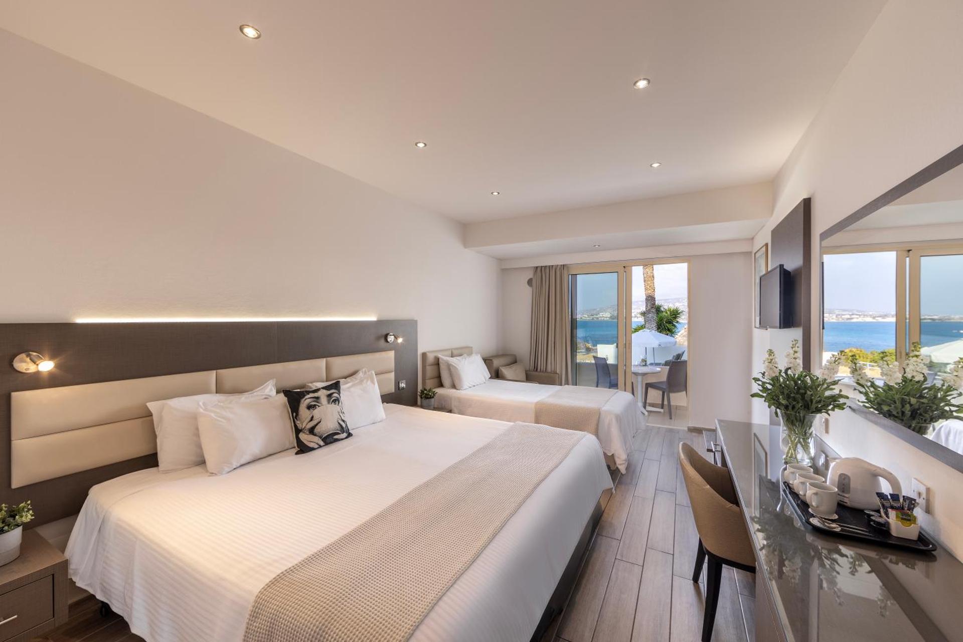 Family Room with Inland View (2 Adults + 2 Children)