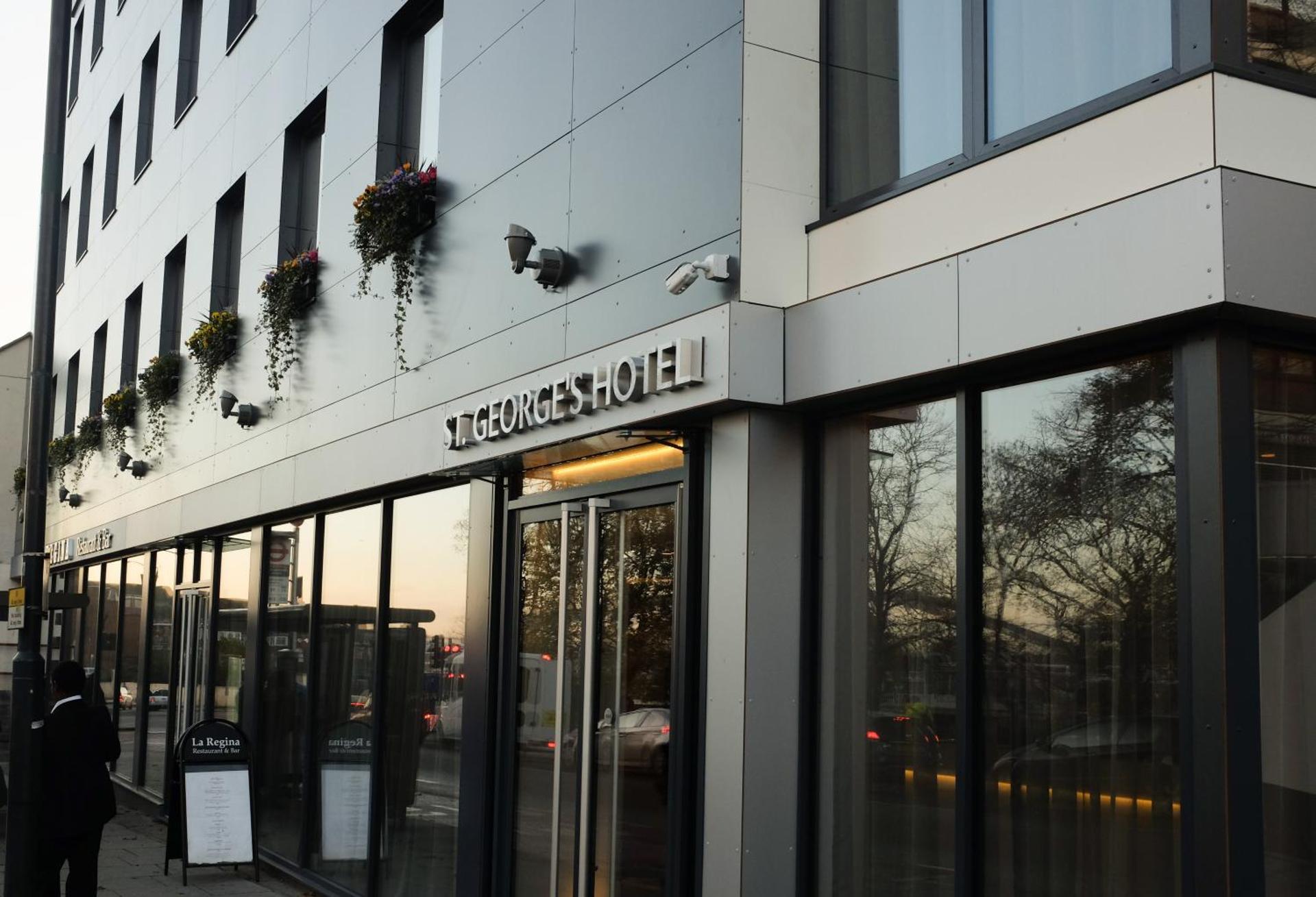 St George's Hotel - Wembley - Photo 56