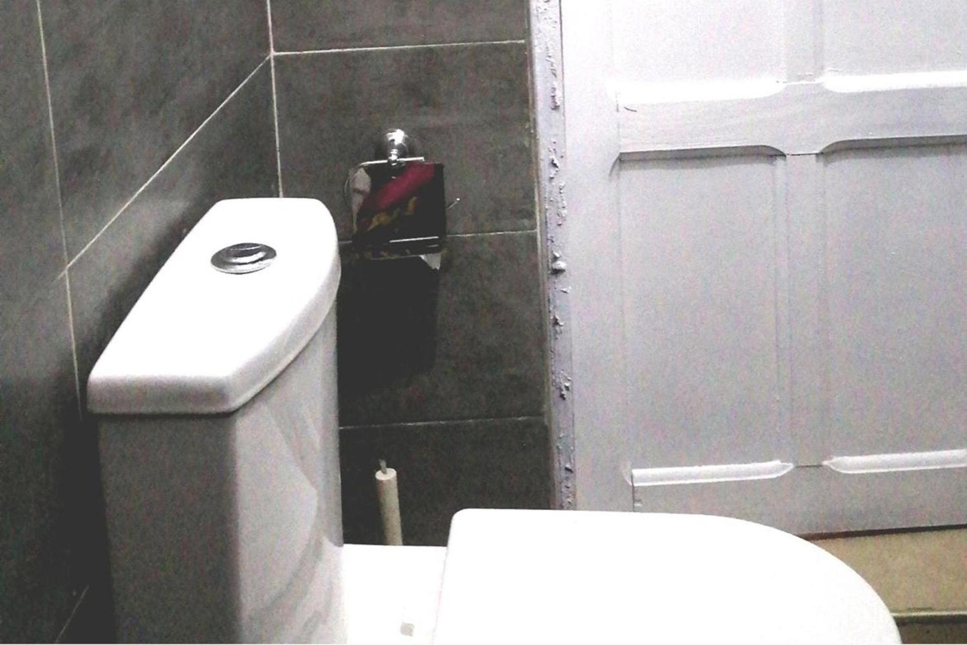 1 Bed House Private Compound with Off Road Parking - Photo 12