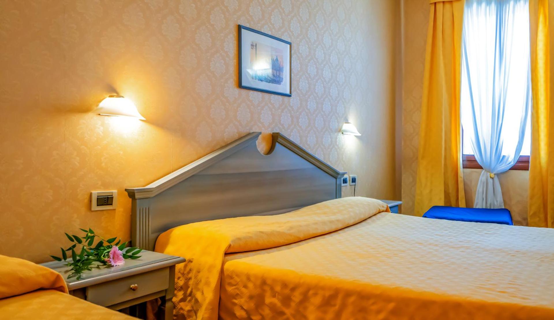 Hotel Tintoretto - Photo 85