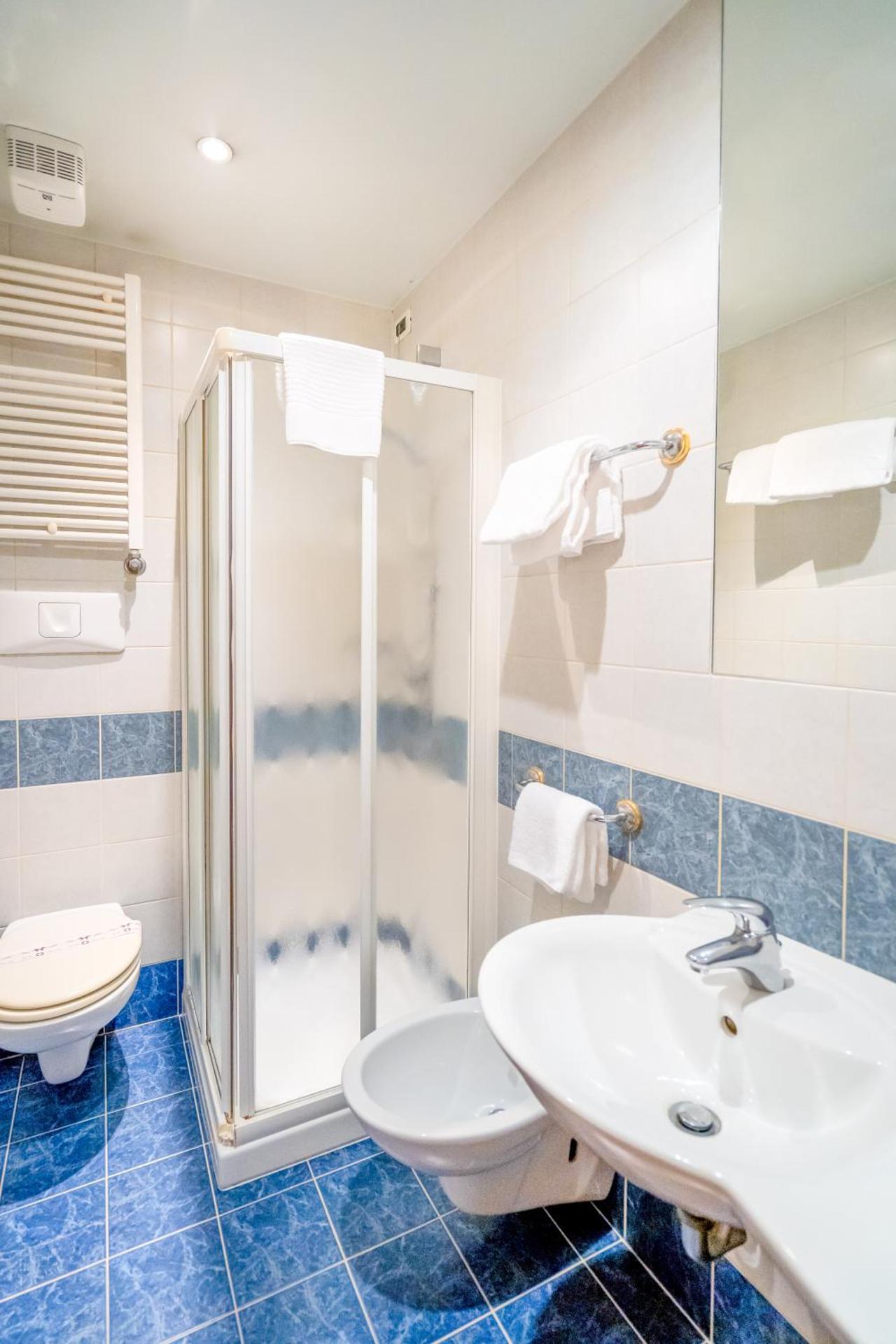 Hotel Tintoretto - Photo 90