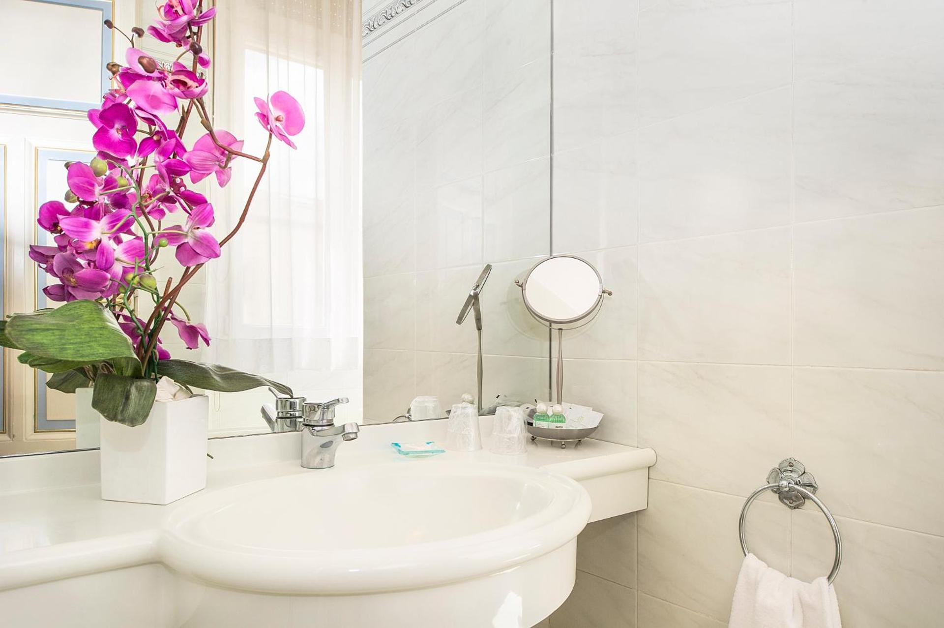 Grande Albergo Quattro Stagioni - Photo 26