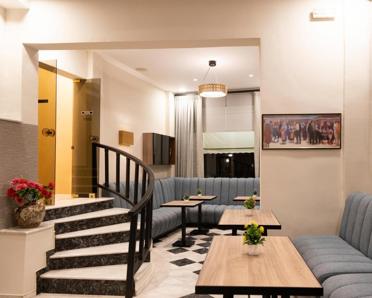 Hotel Avra - Photo 13