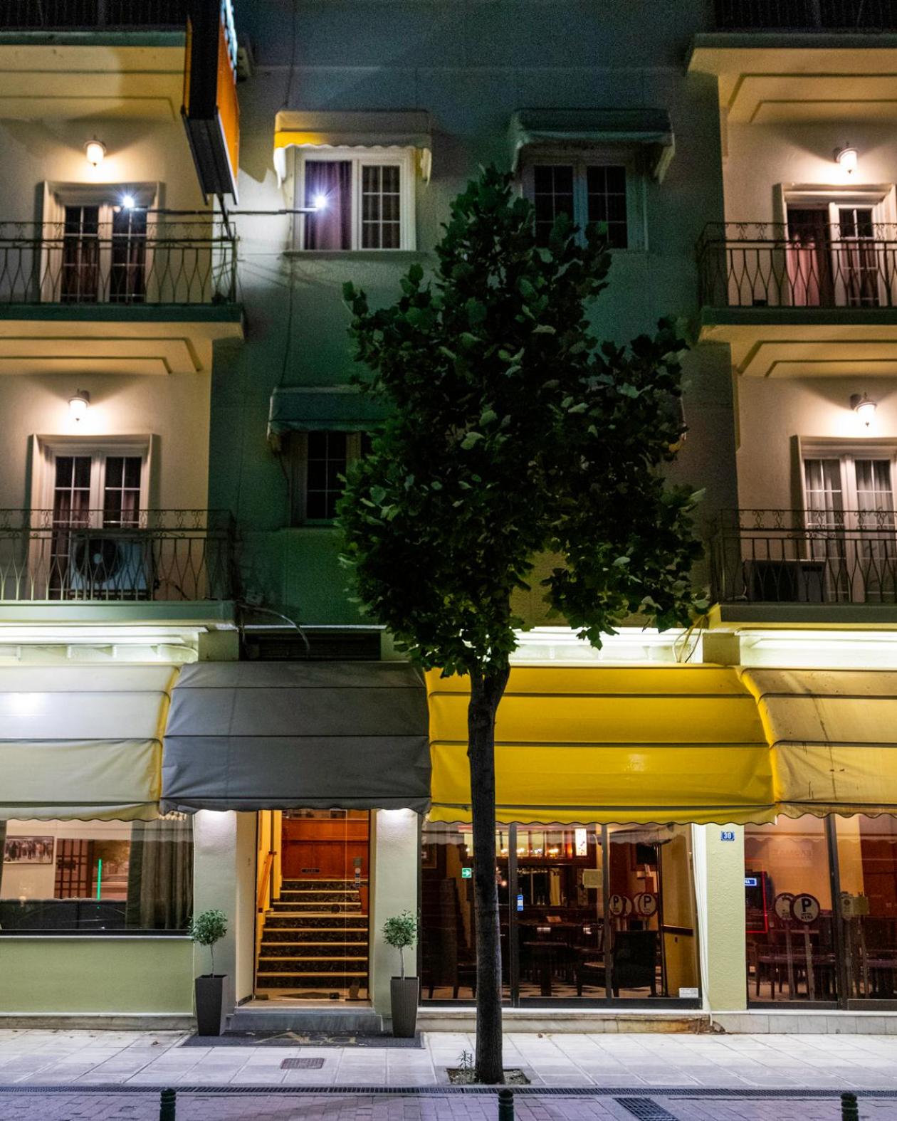 Hotel Avra - Photo 32