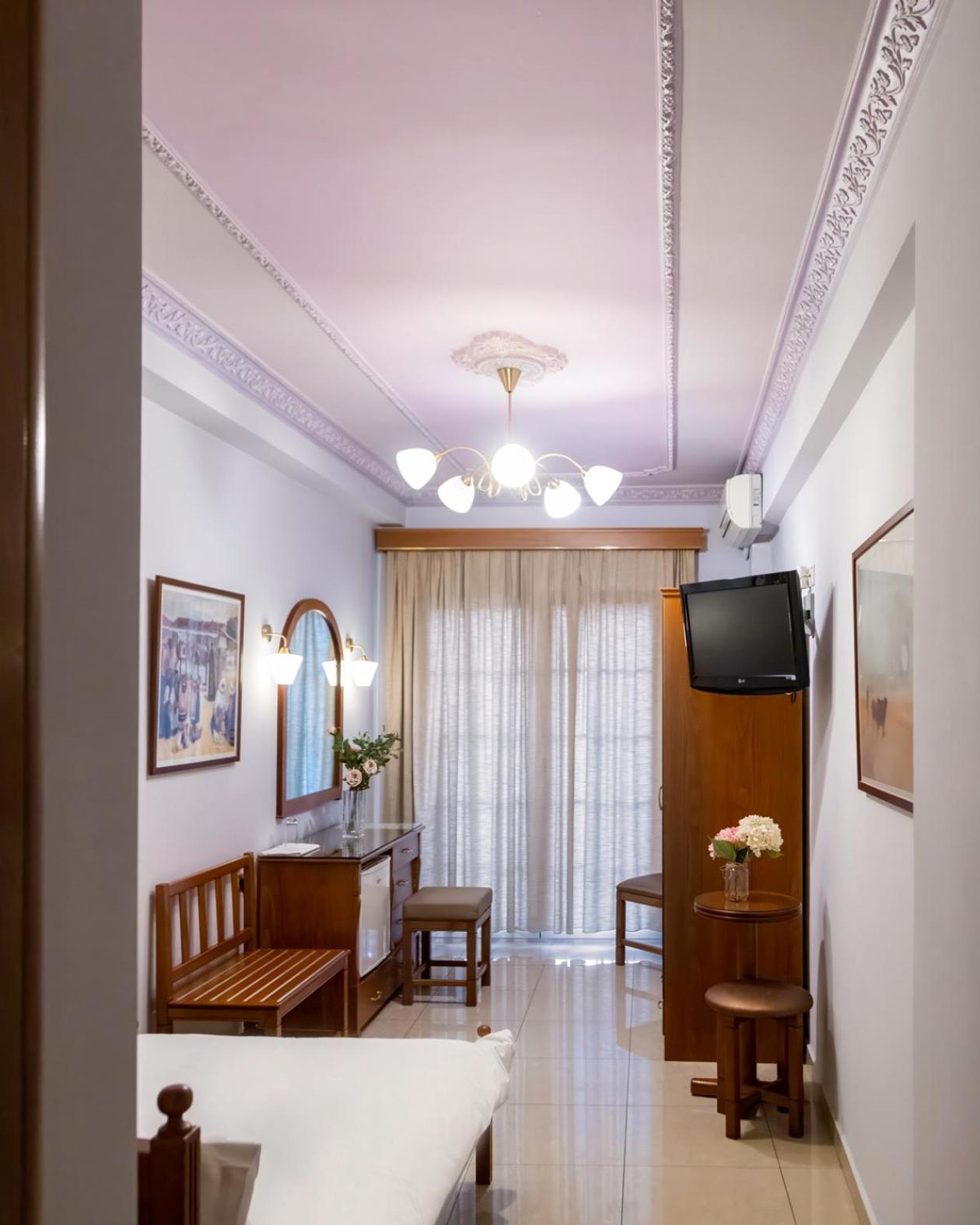 Hotel Avra - Photo 64