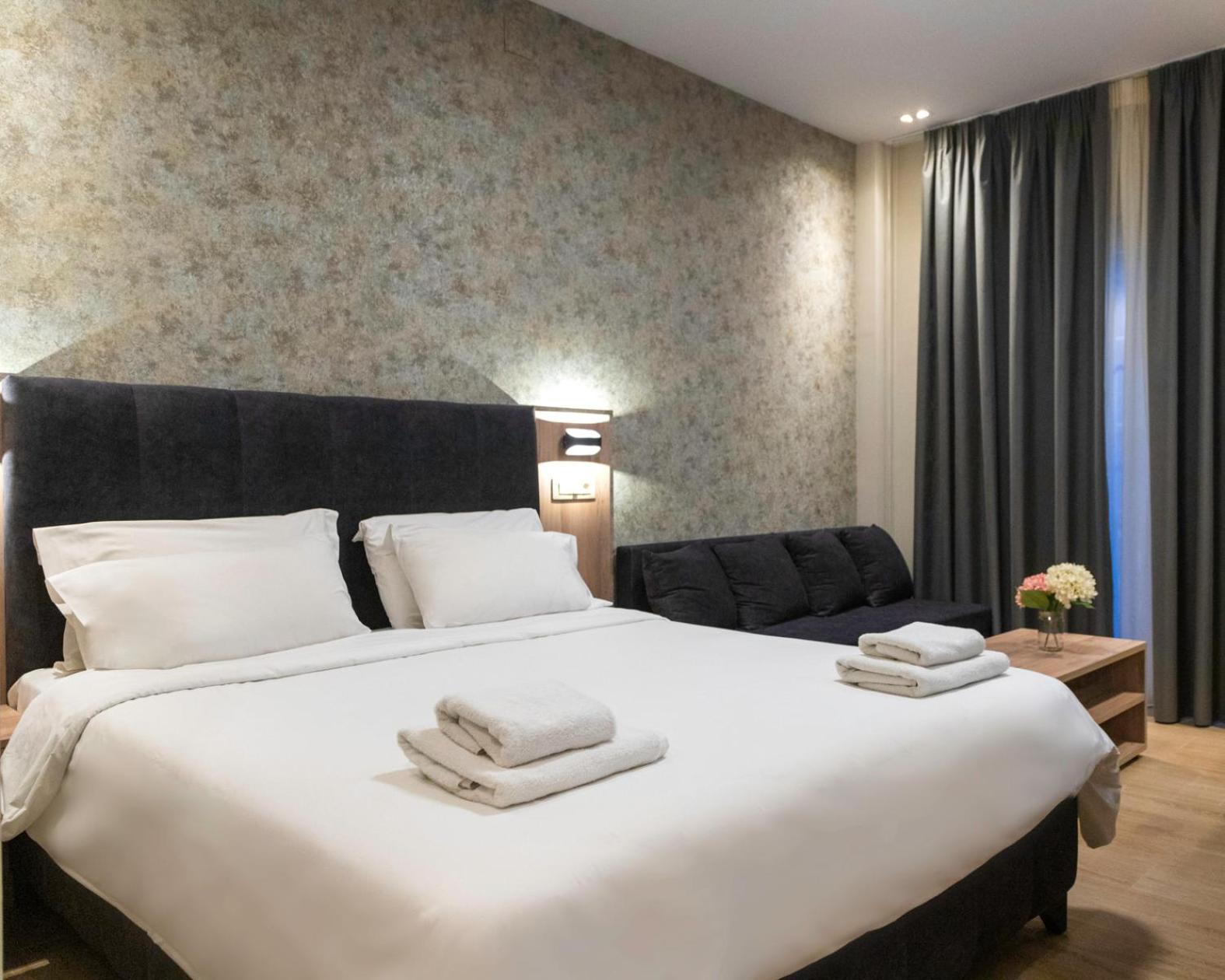 Hotel Avra - Photo 73