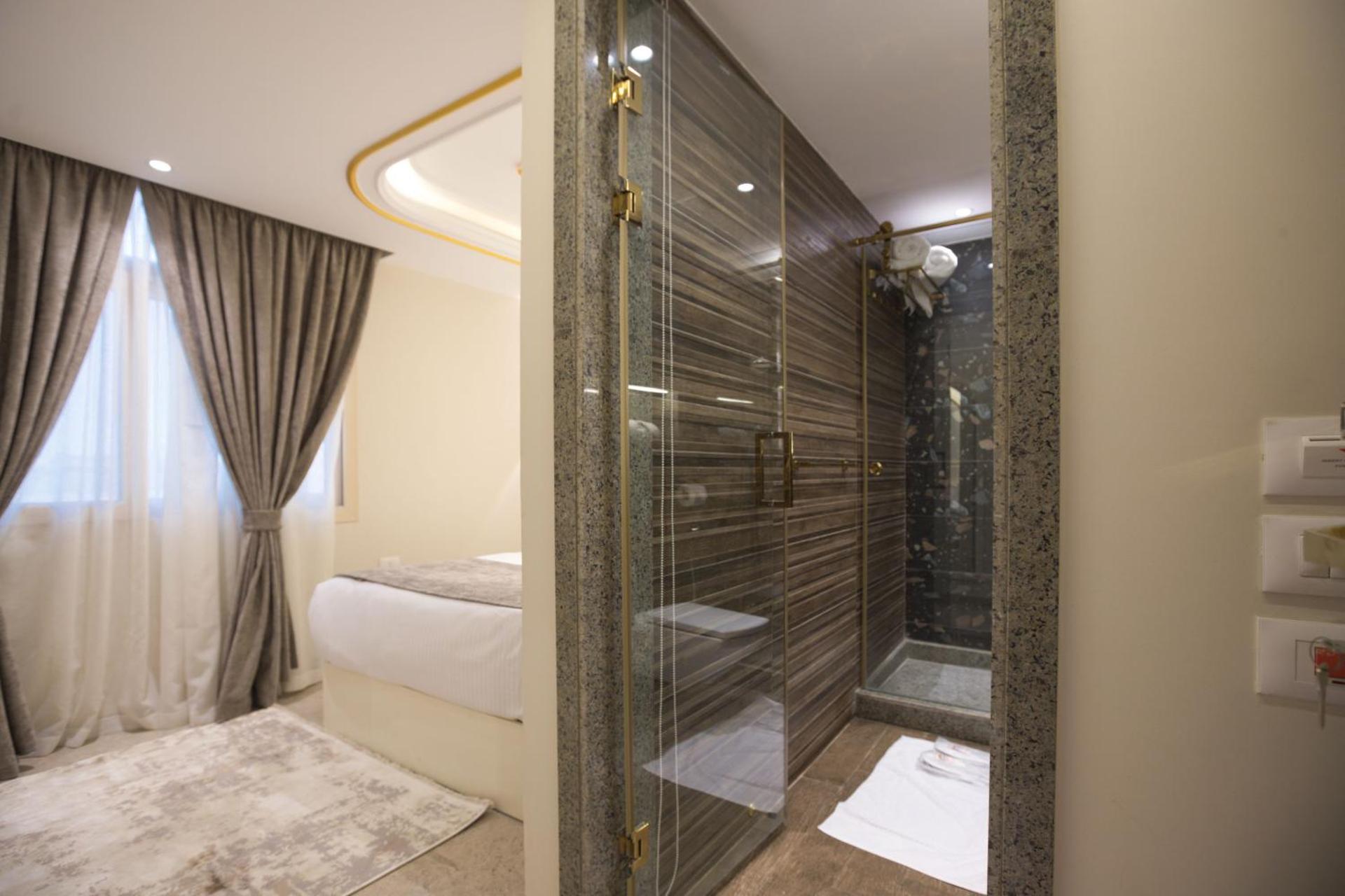 Pyramids Plateau Hotel - Photo 8