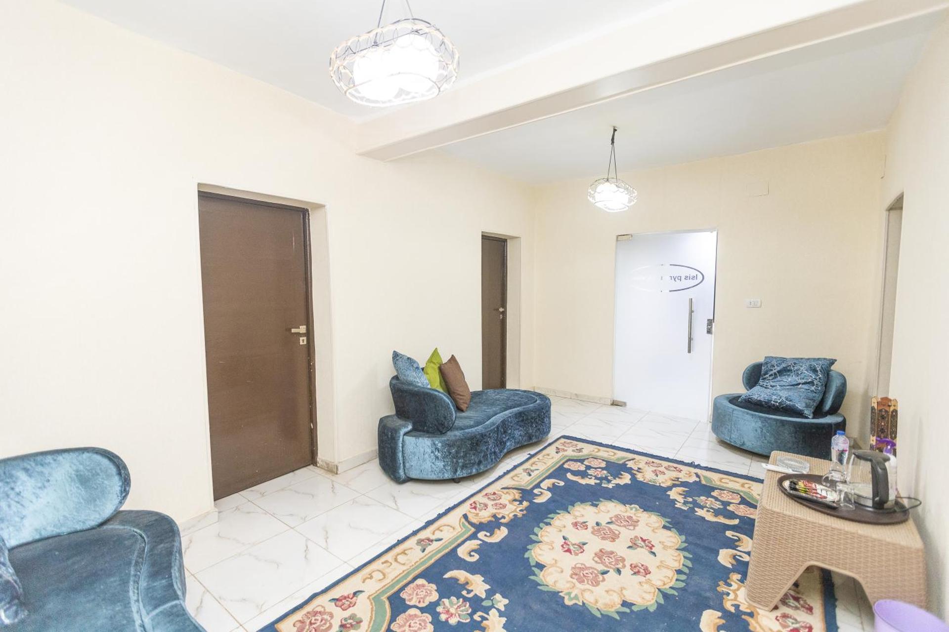 Grensha Pyramids inn - Photo 34