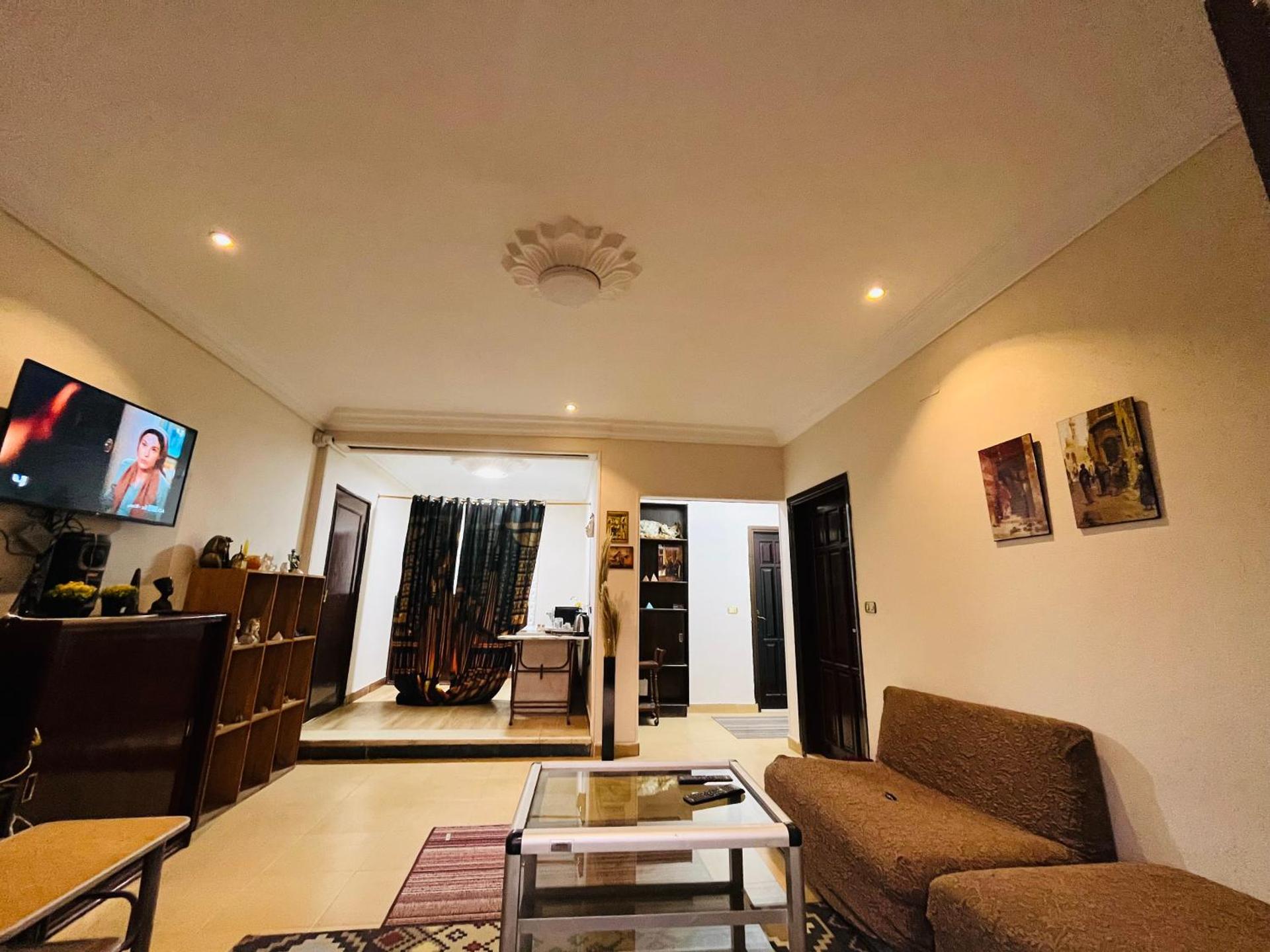 Akh Pyramid Hostel - Photo 19