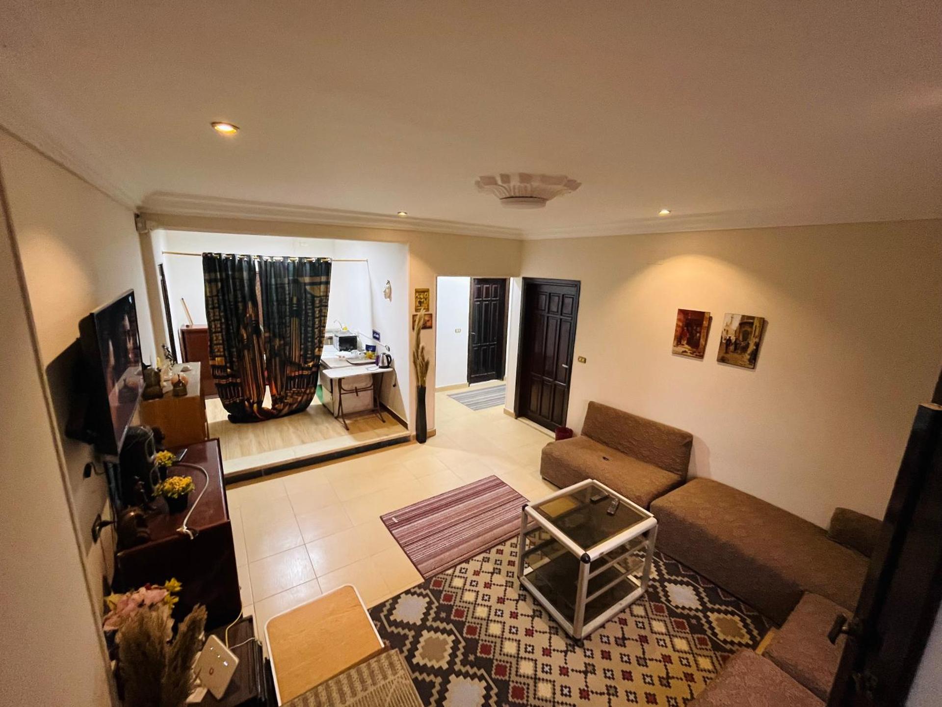 Akh Pyramid Hostel - Photo 26