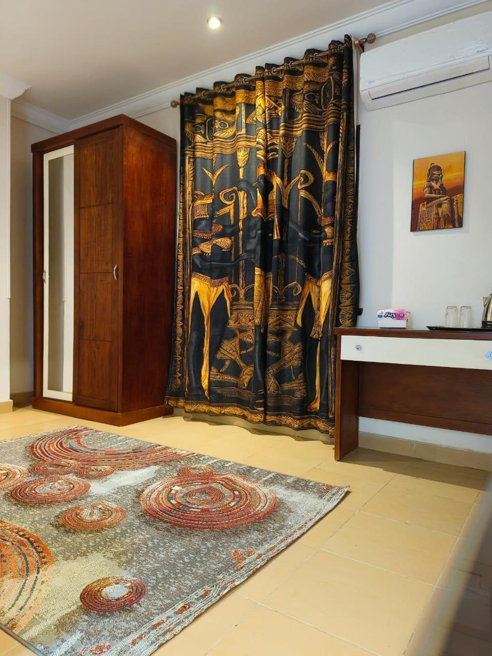 Akh Pyramid Hostel - Photo 39