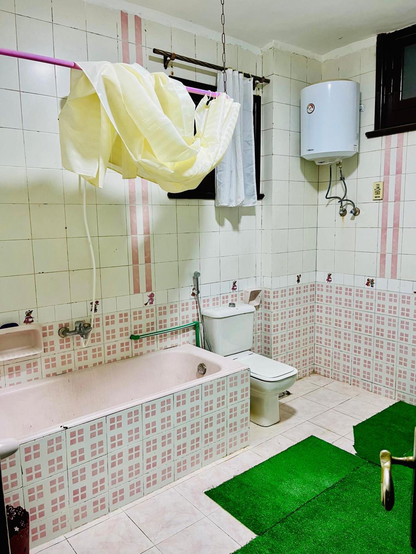 Akh Pyramid Hostel - Photo 12