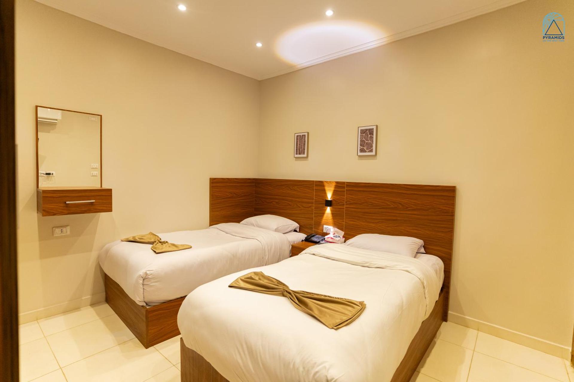 Pyramids On The Spot View - Photo 41