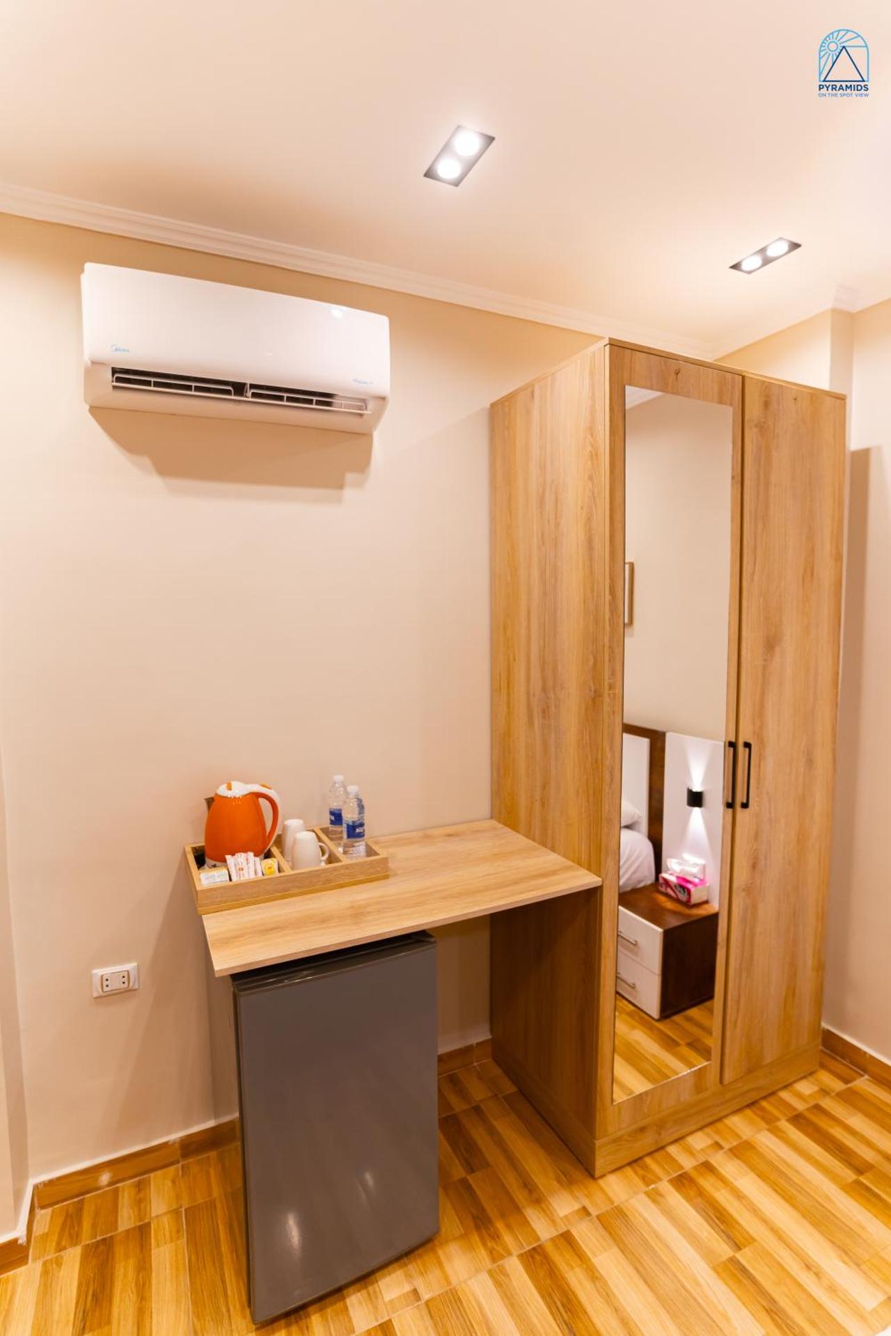 Pyramids On The Spot View - Photo 48