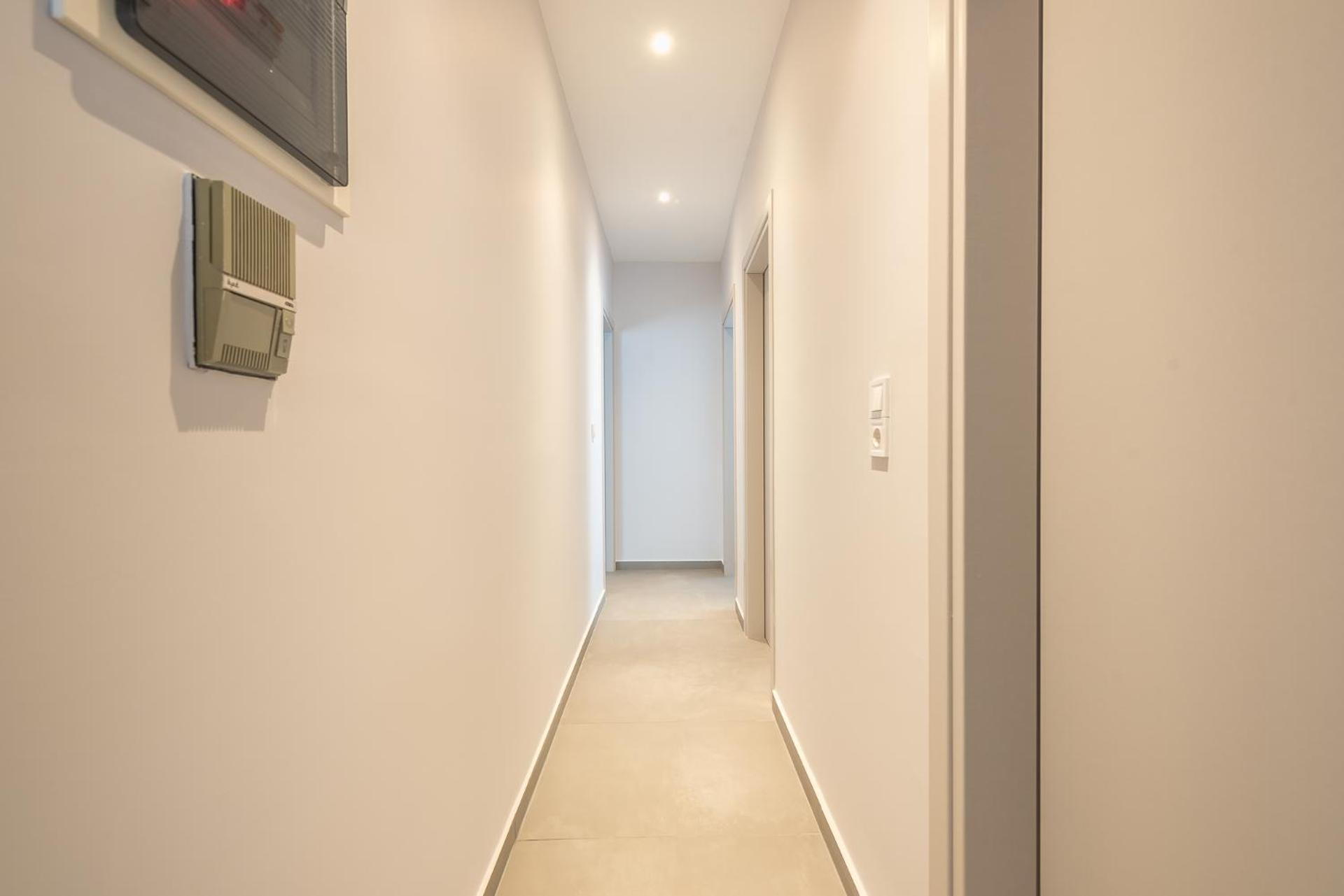 Luxury Athens Living 3BR with Balcony - Photo 24