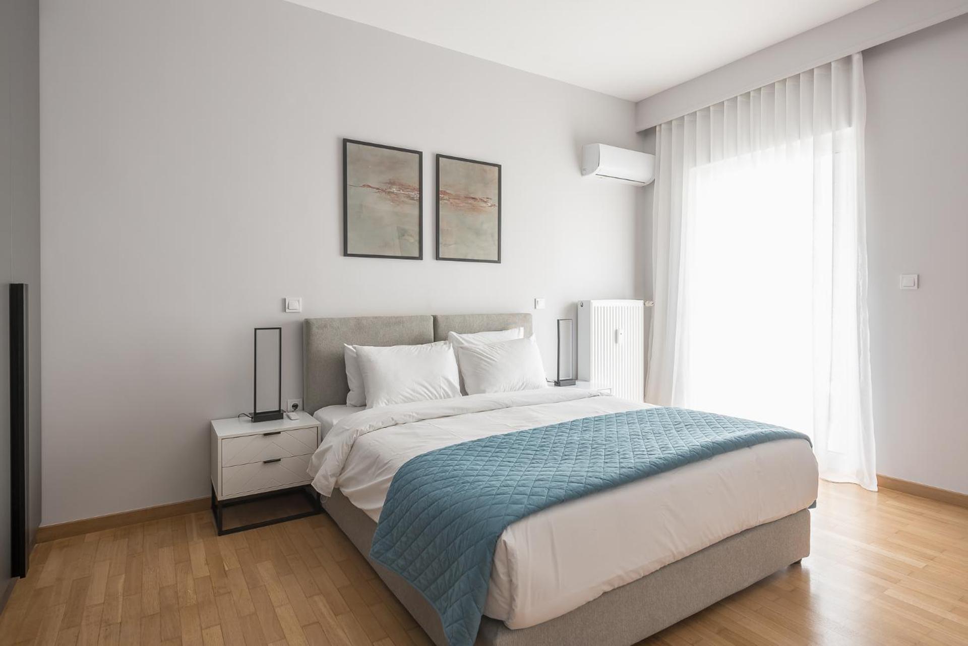 Luxury Athens Living 3BR with Balcony - Photo 32