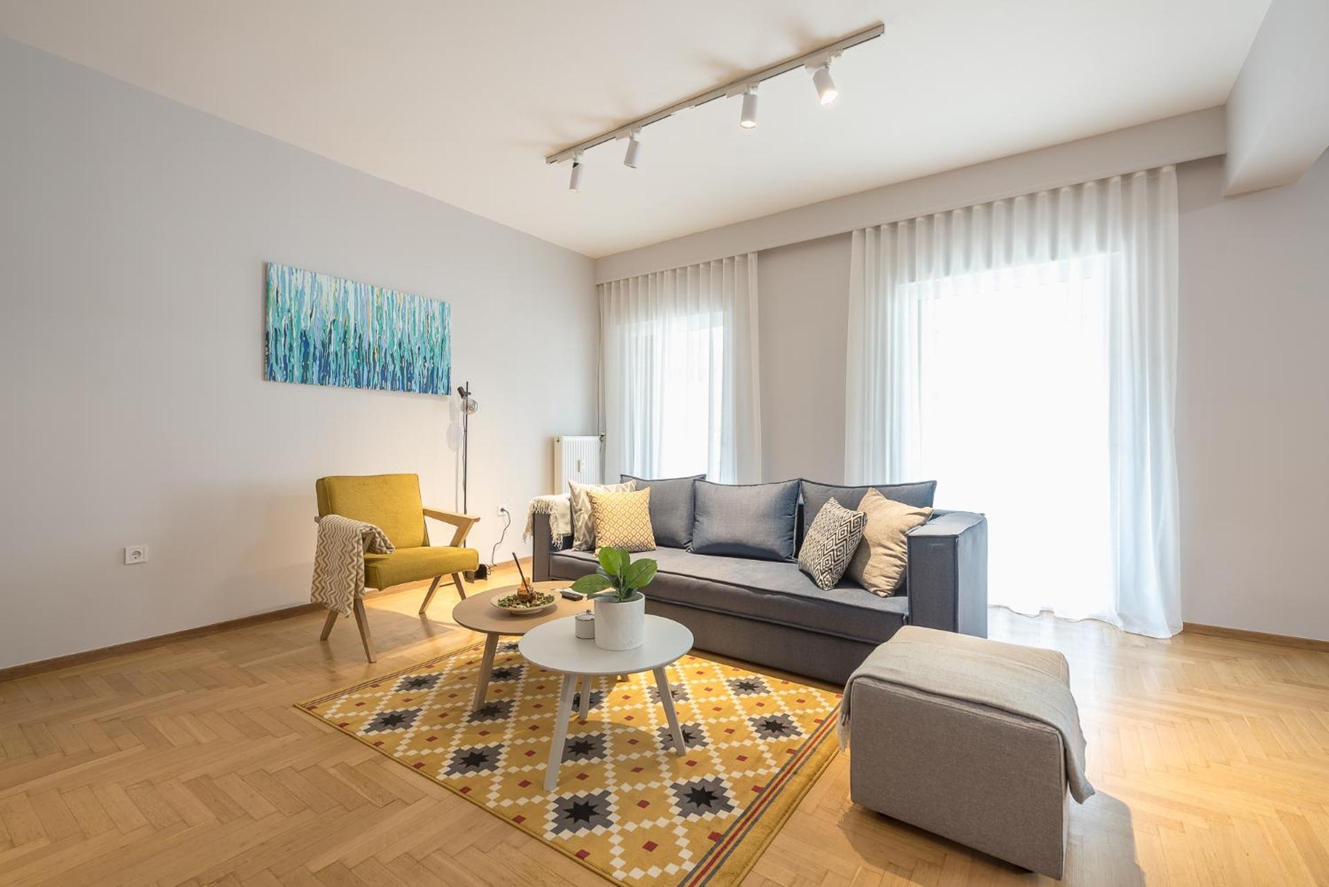 Luxury Athens Living 3BR with Balcony - Photo 23